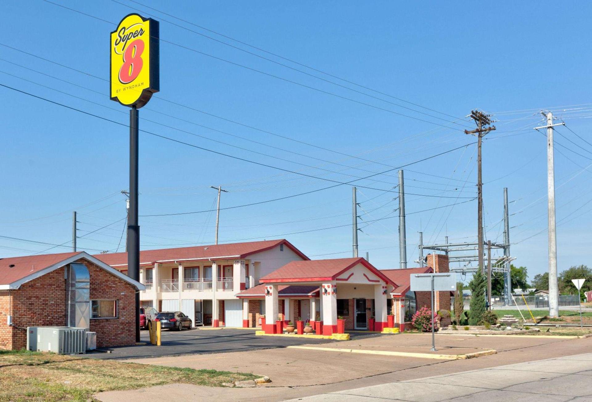 Super 8 by Wyndham Vernon — hotel in Vernon