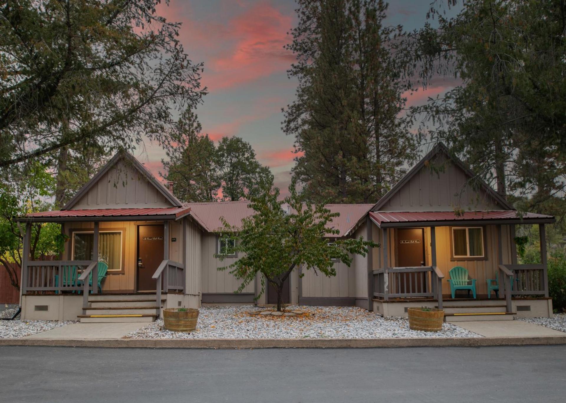 Buck Meadows Lodge — hotel in Groveland