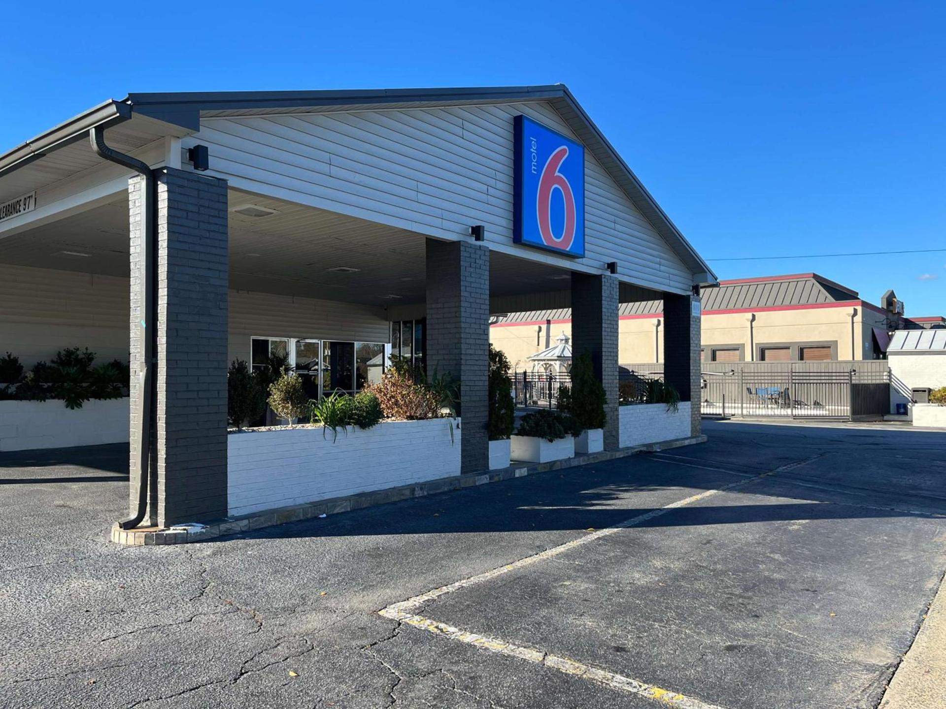 Motel 6 Greenville, NC ECU Medical Center — hotel in Greenville