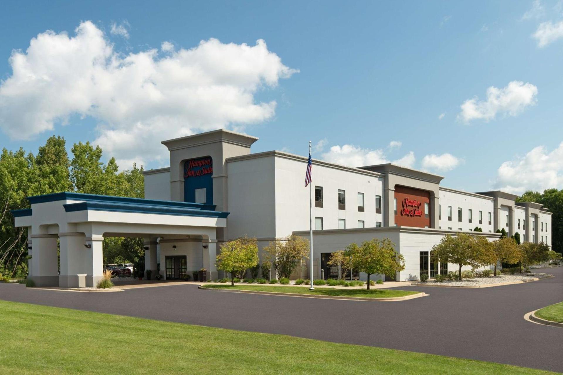 Hampton Inn & Suites Grand Rapids-Airport 28th St — hotel in Cascade