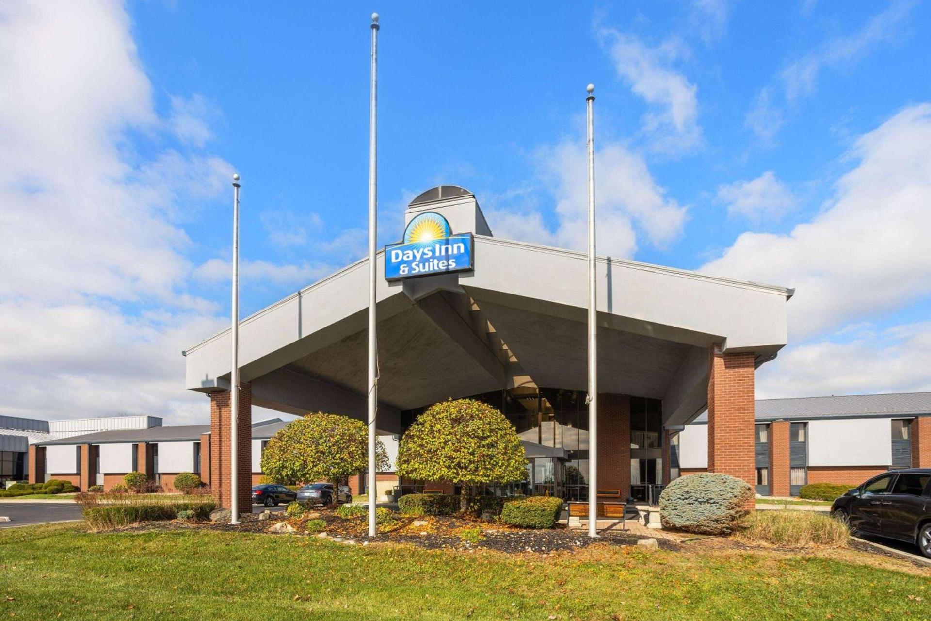 Days Inn & Suites by Wyndham Northwest Indianapolis — hotel in Indianapolis