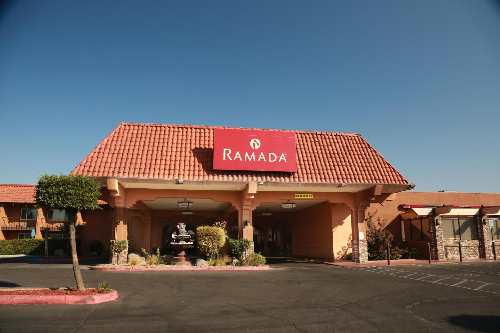 Ramada by Wyndham Fresno North — hotel in Fresno