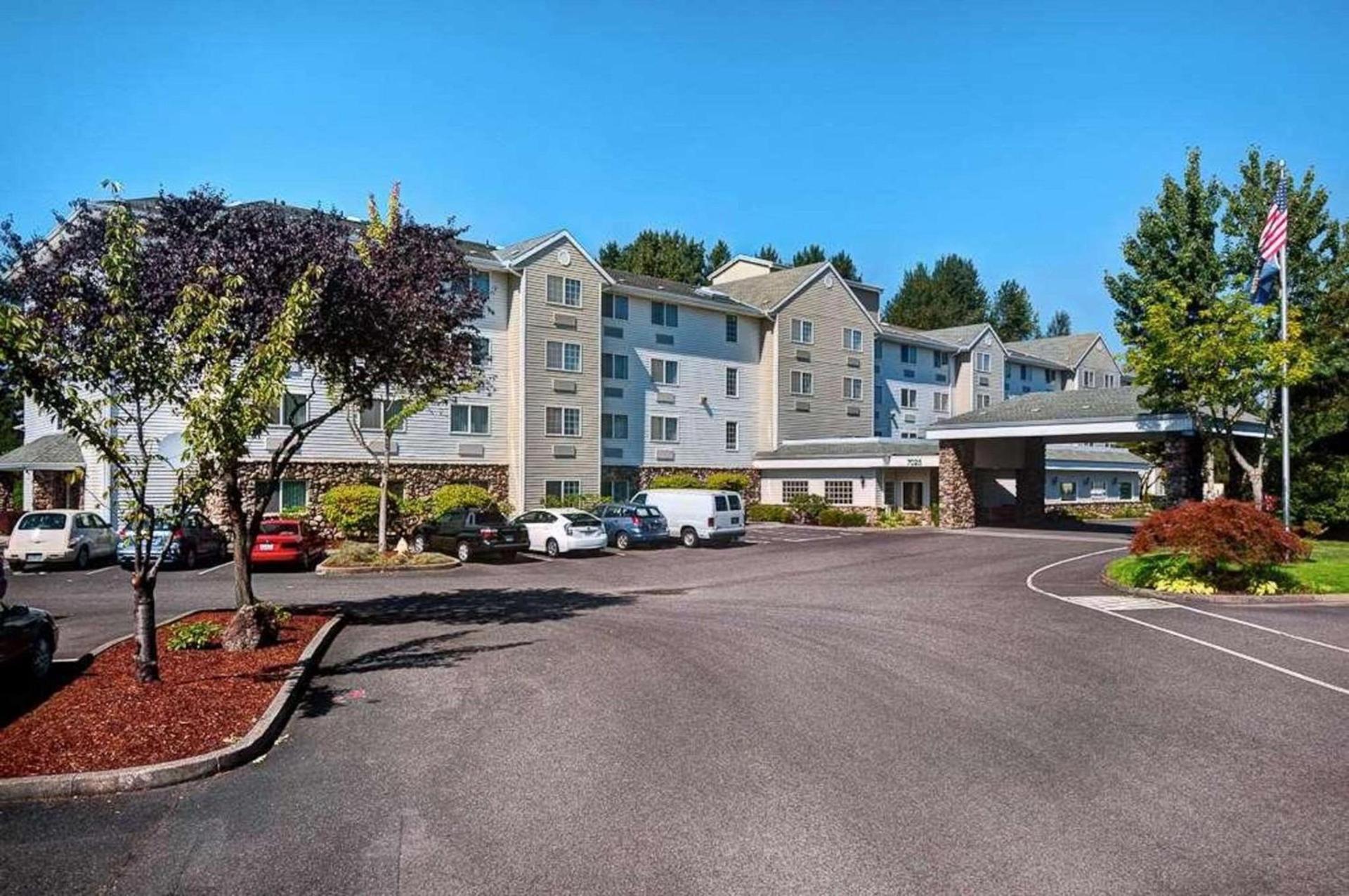 Country Inn & Suites by Radisson, Portland International Airport, OR — hotel in Portland