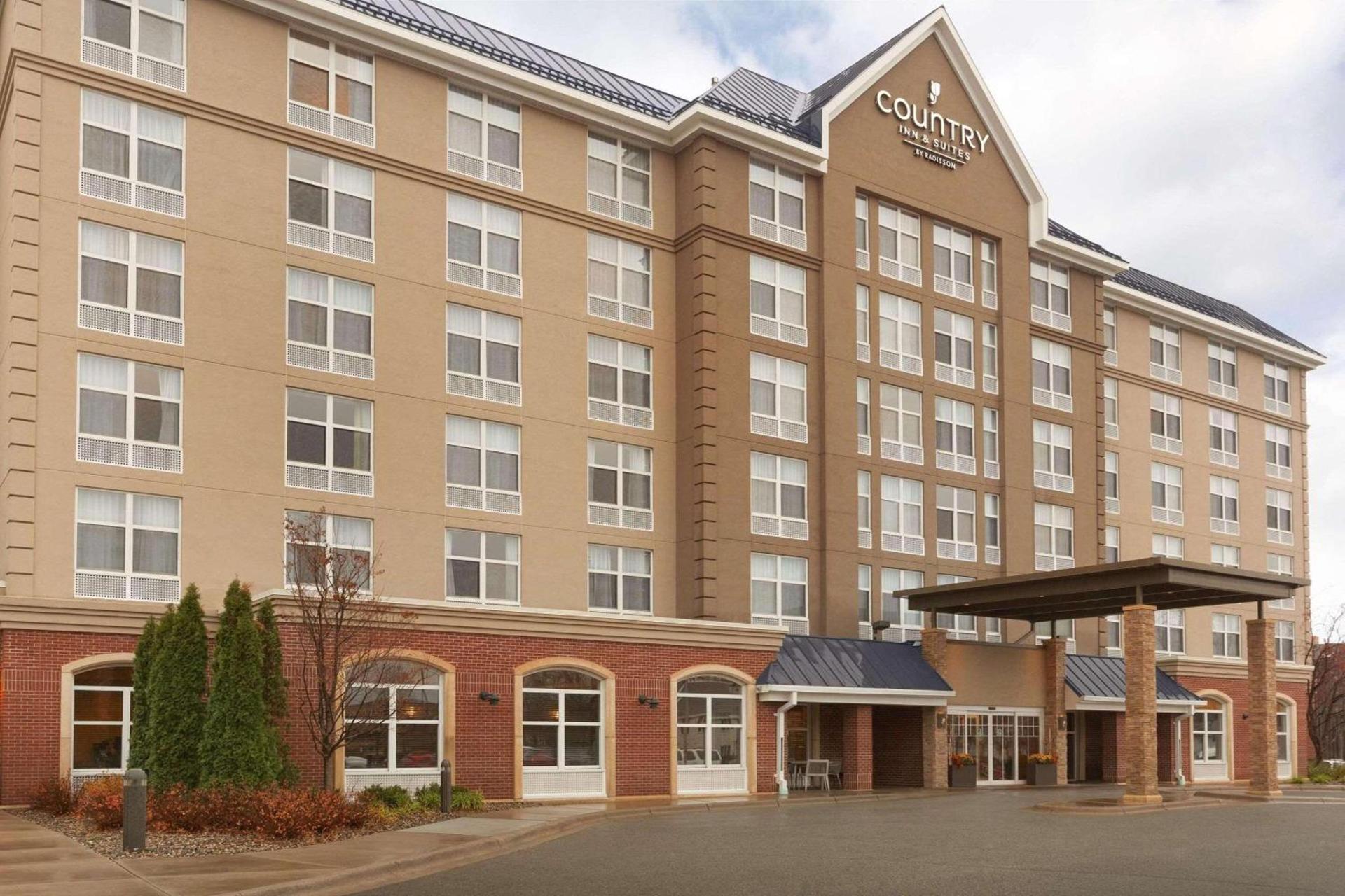 Country Inn & Suites by Radisson, Bloomington at Mall of America, MN — hotel in Bloomington