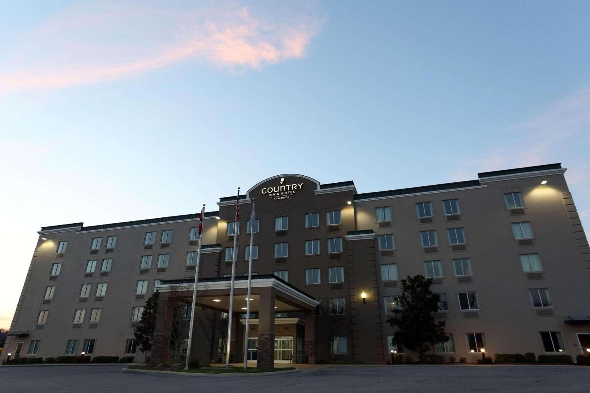 Country Inn & Suites by Radisson, Cookeville, TN — hotel in Cookeville