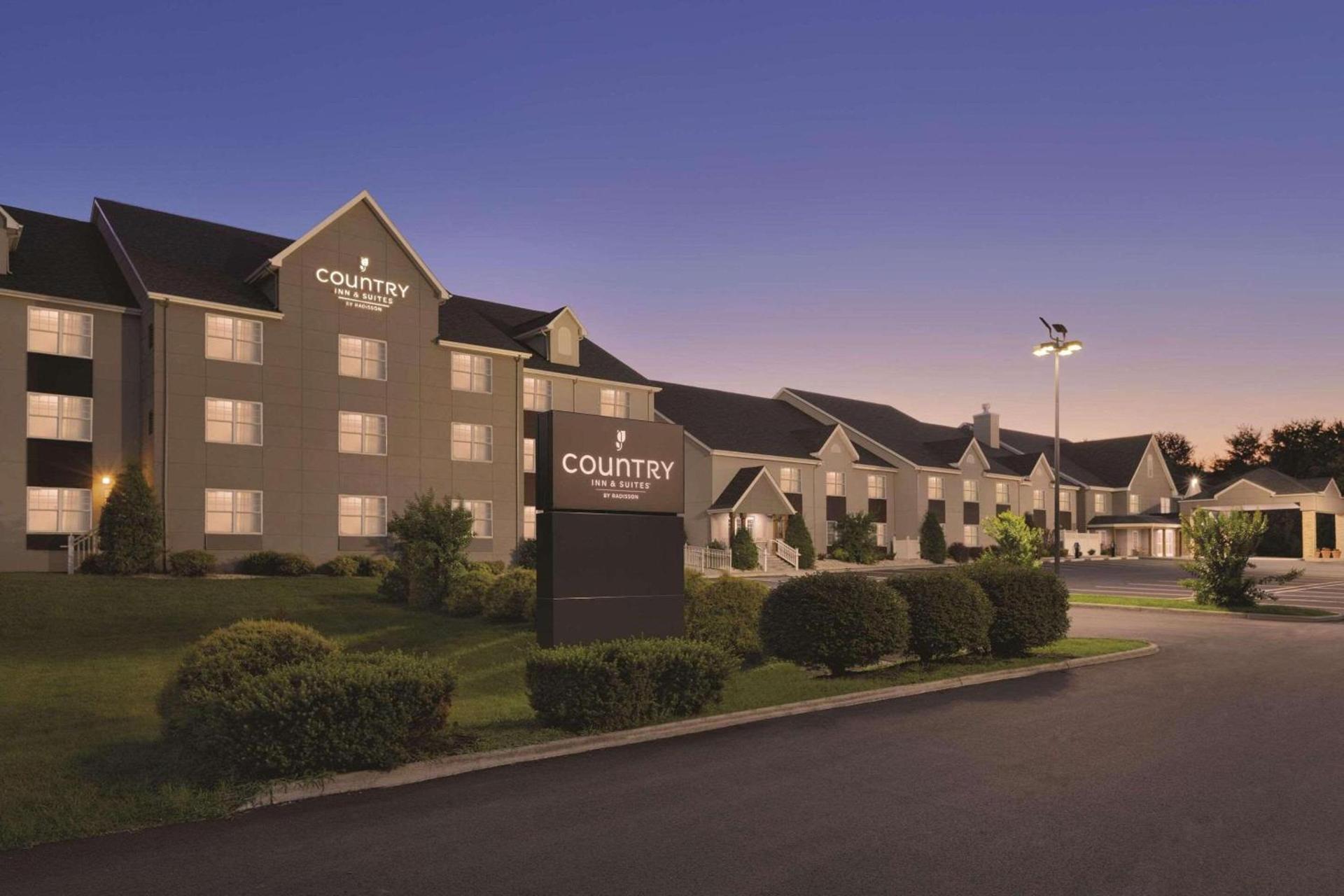 Country Inn & Suites by Radisson, Roanoke, VA — hotel in Roanoke