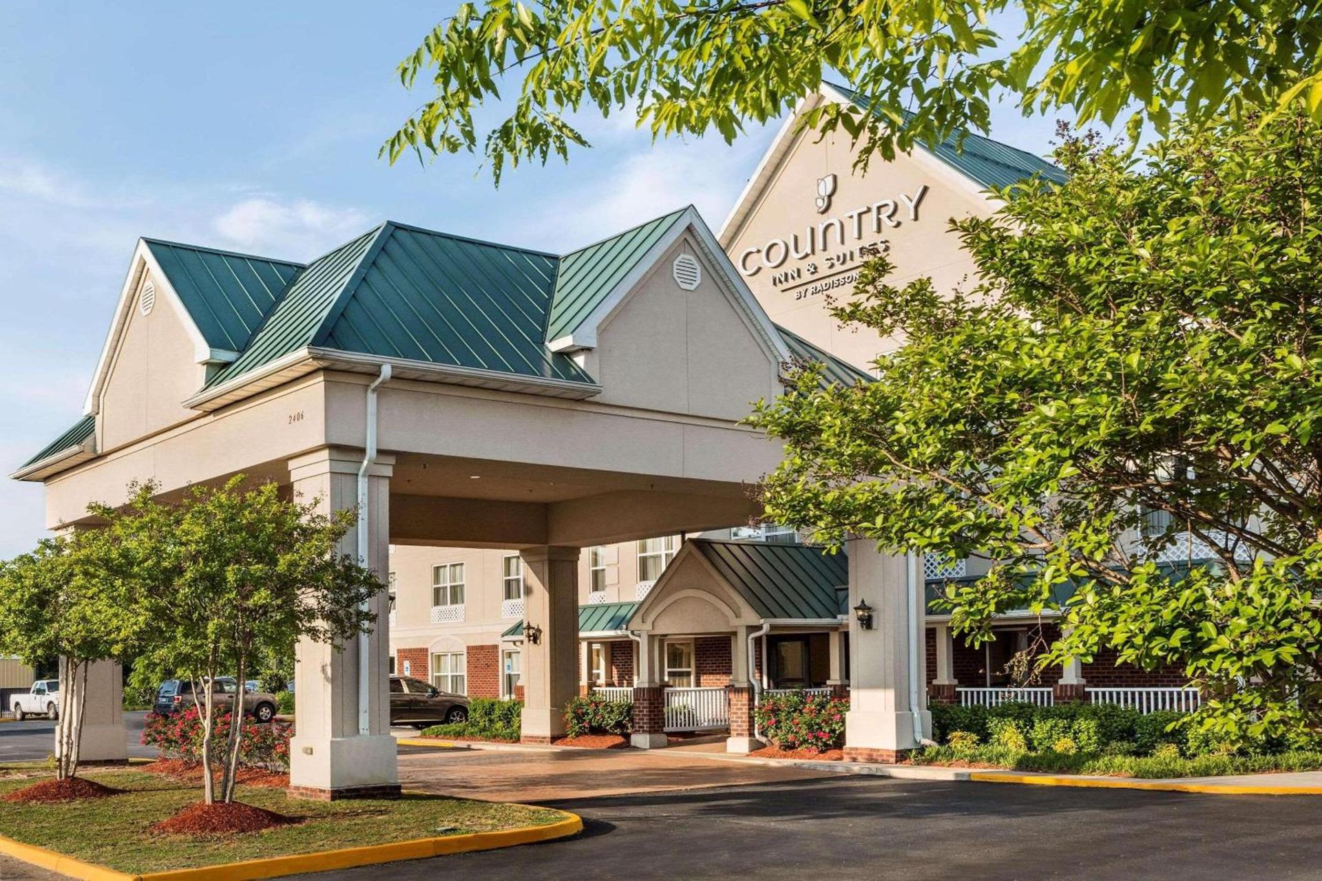 Country Inn & Suites by Radisson, Chester, VA — hotel in Chester