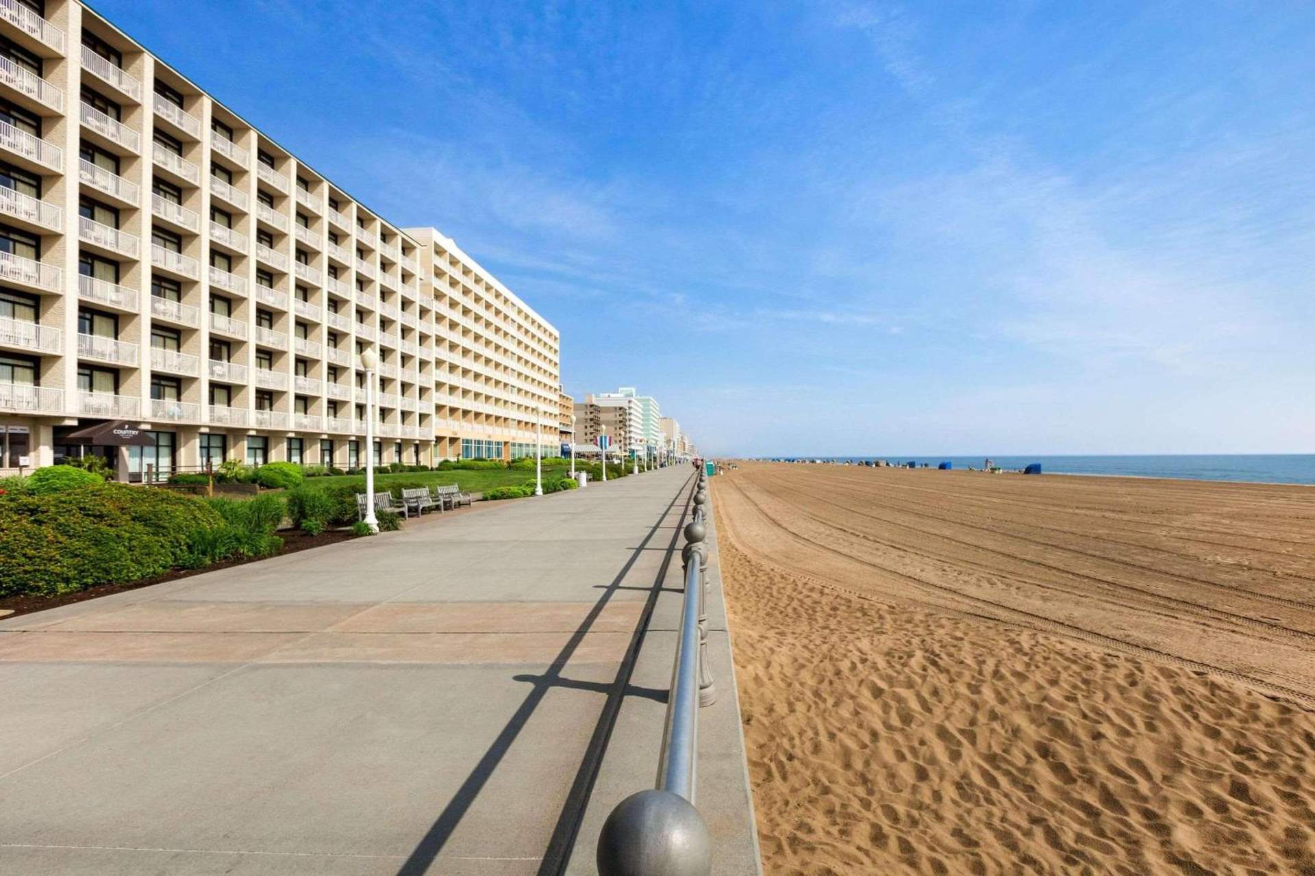 Country Inn & Suites by Radisson, Virginia Beach Oceanfront