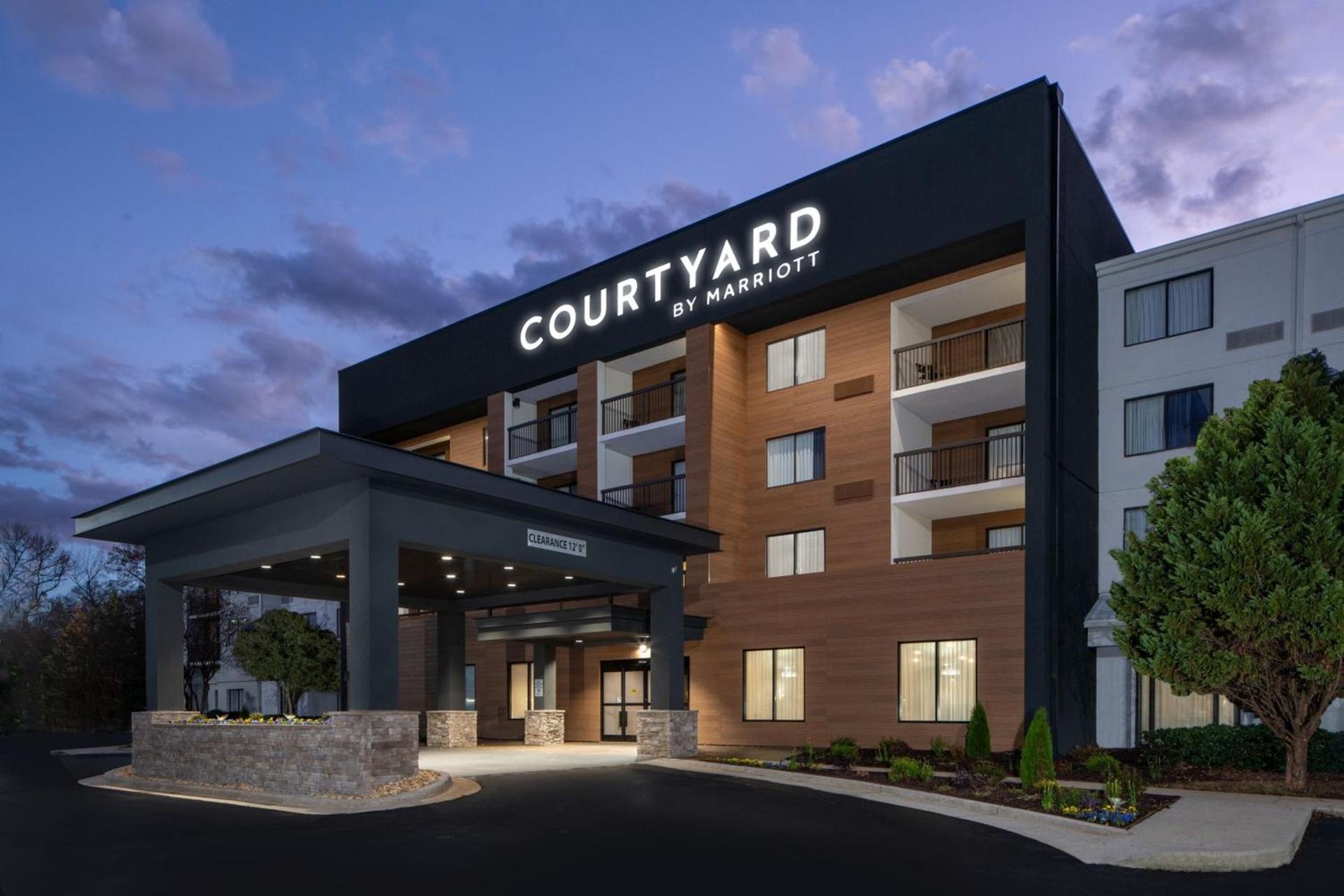 Courtyard by Marriott Decatur — hotel in Decatur