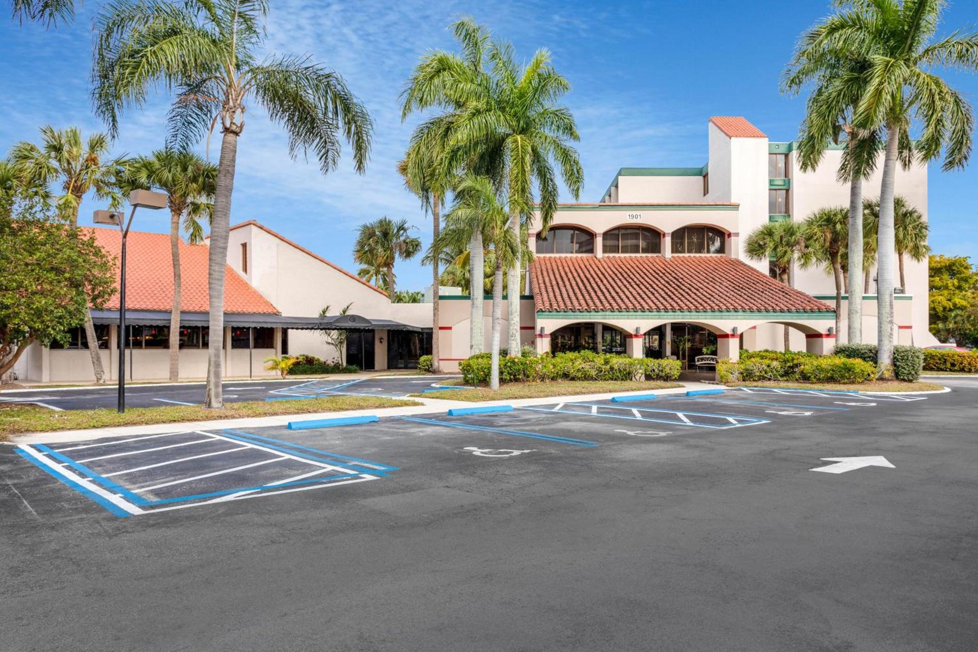 88 Palms Hotel & Event Center — hotel in West Palm Beach