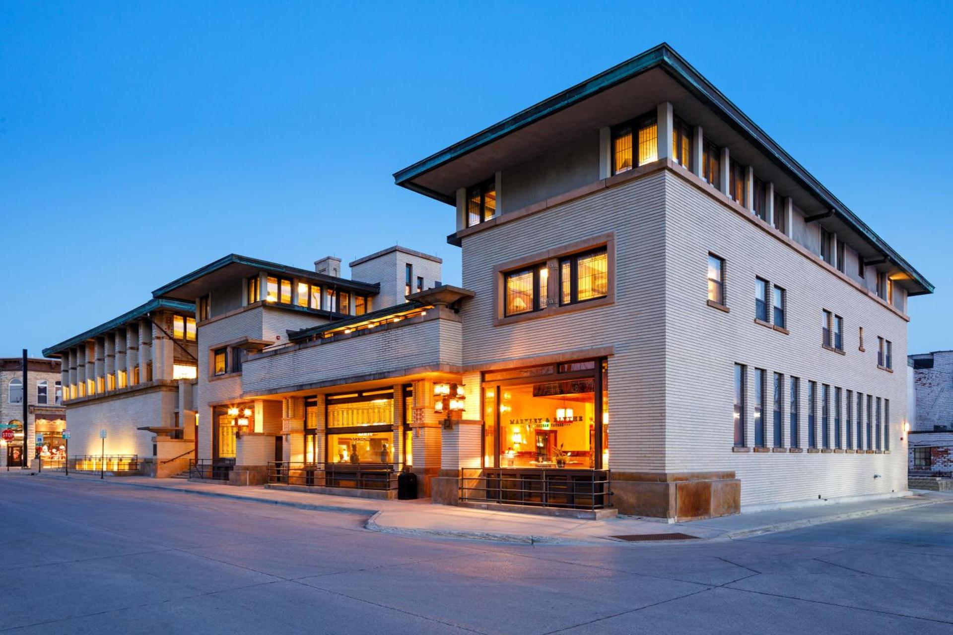 The Historic Park Inn Hotel — hotel in Mason City