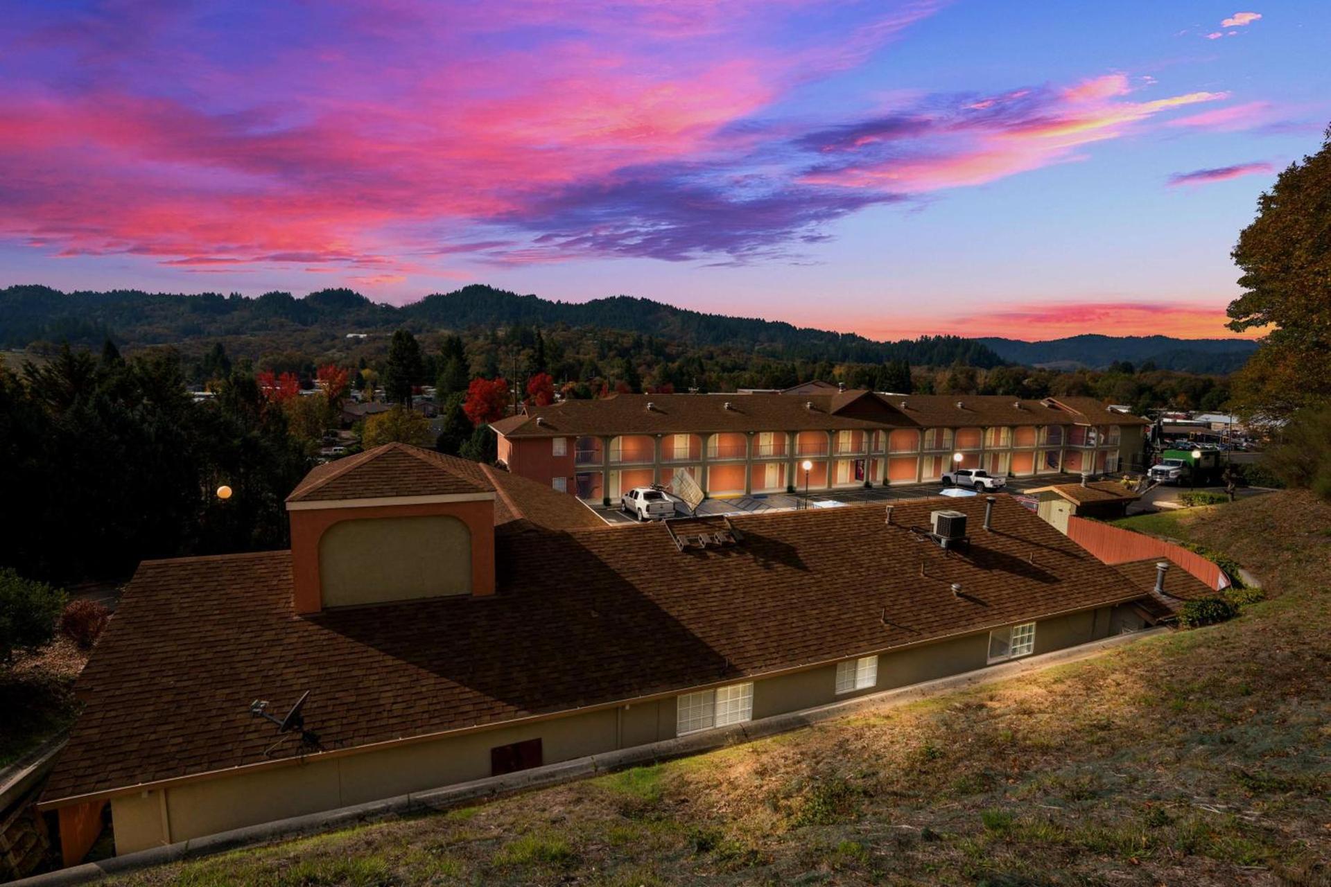 Best Western Willits Inn — hotel in Willits