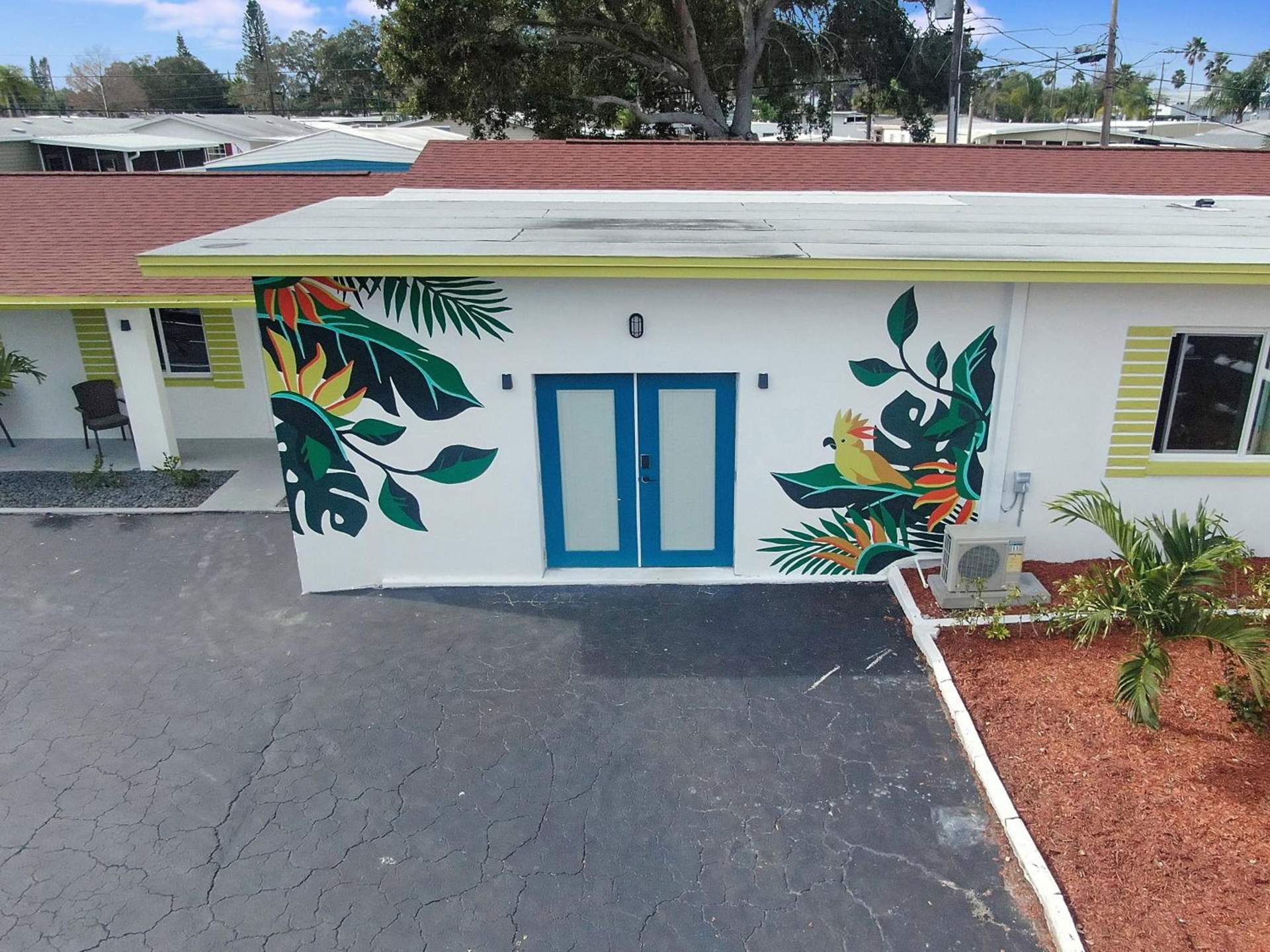 Palm Cove Motel