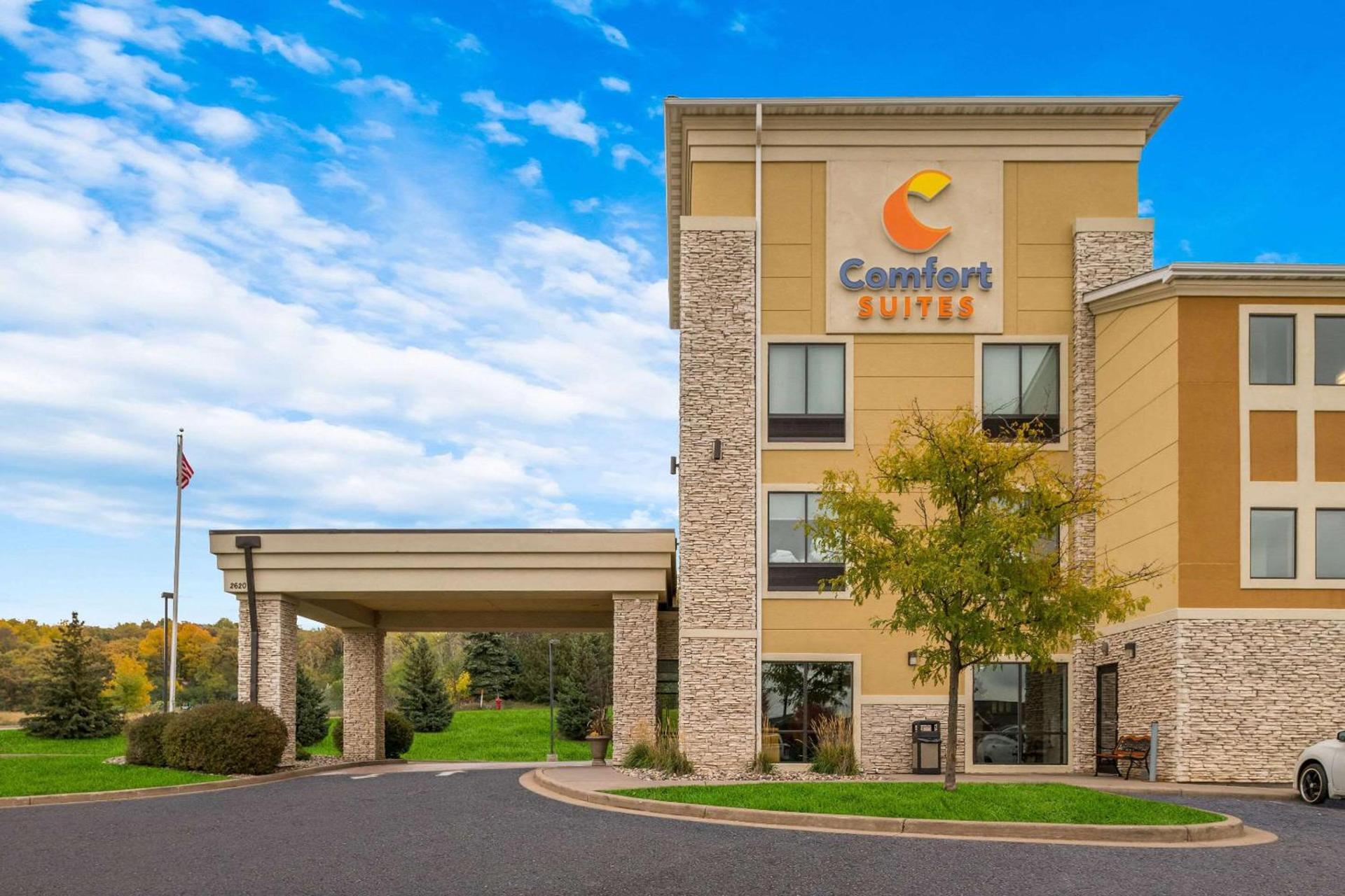 Comfort Suites Hudson I-94 — hotel in Hudson