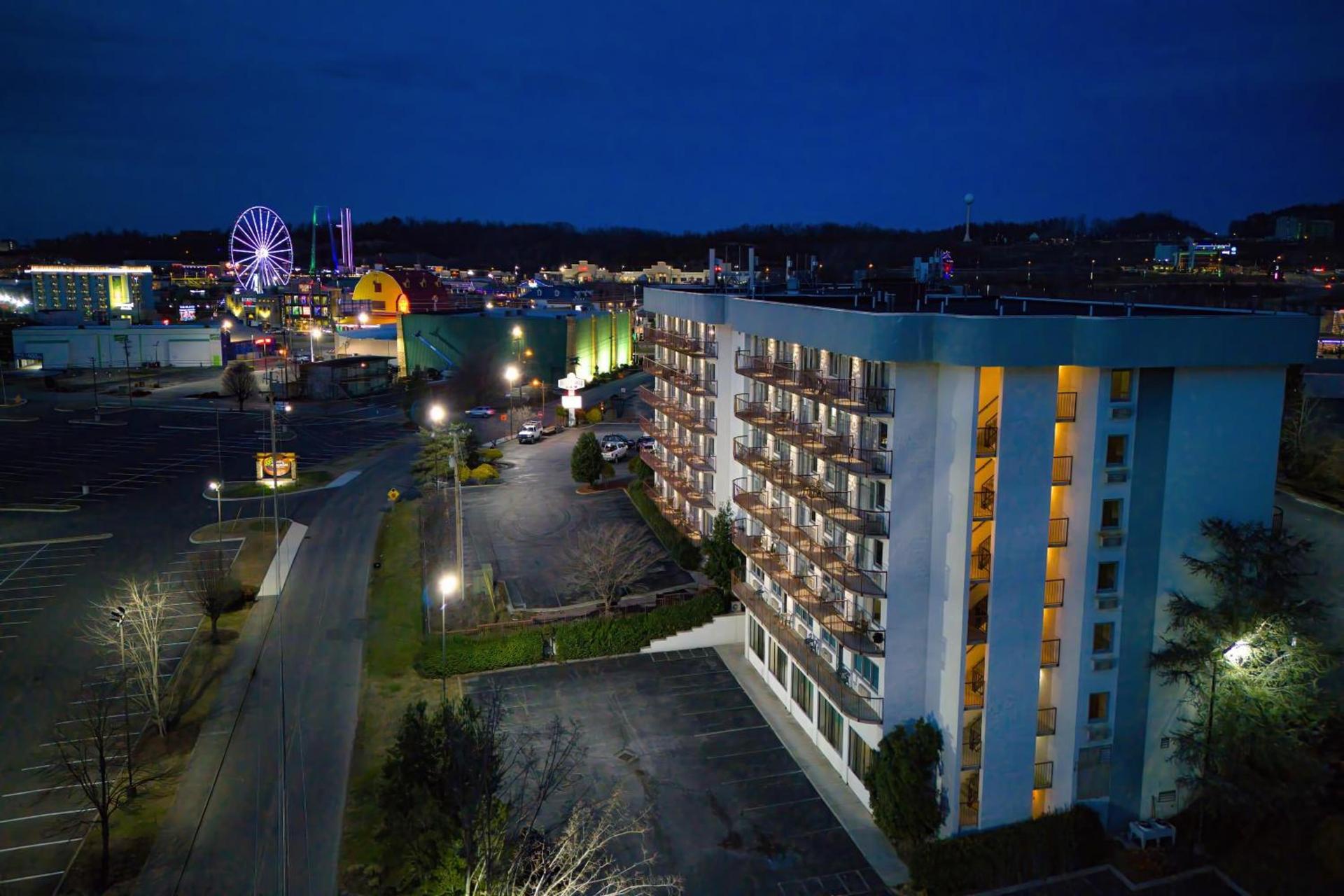 Park Tower Inn — hotel in Pigeon Forge
