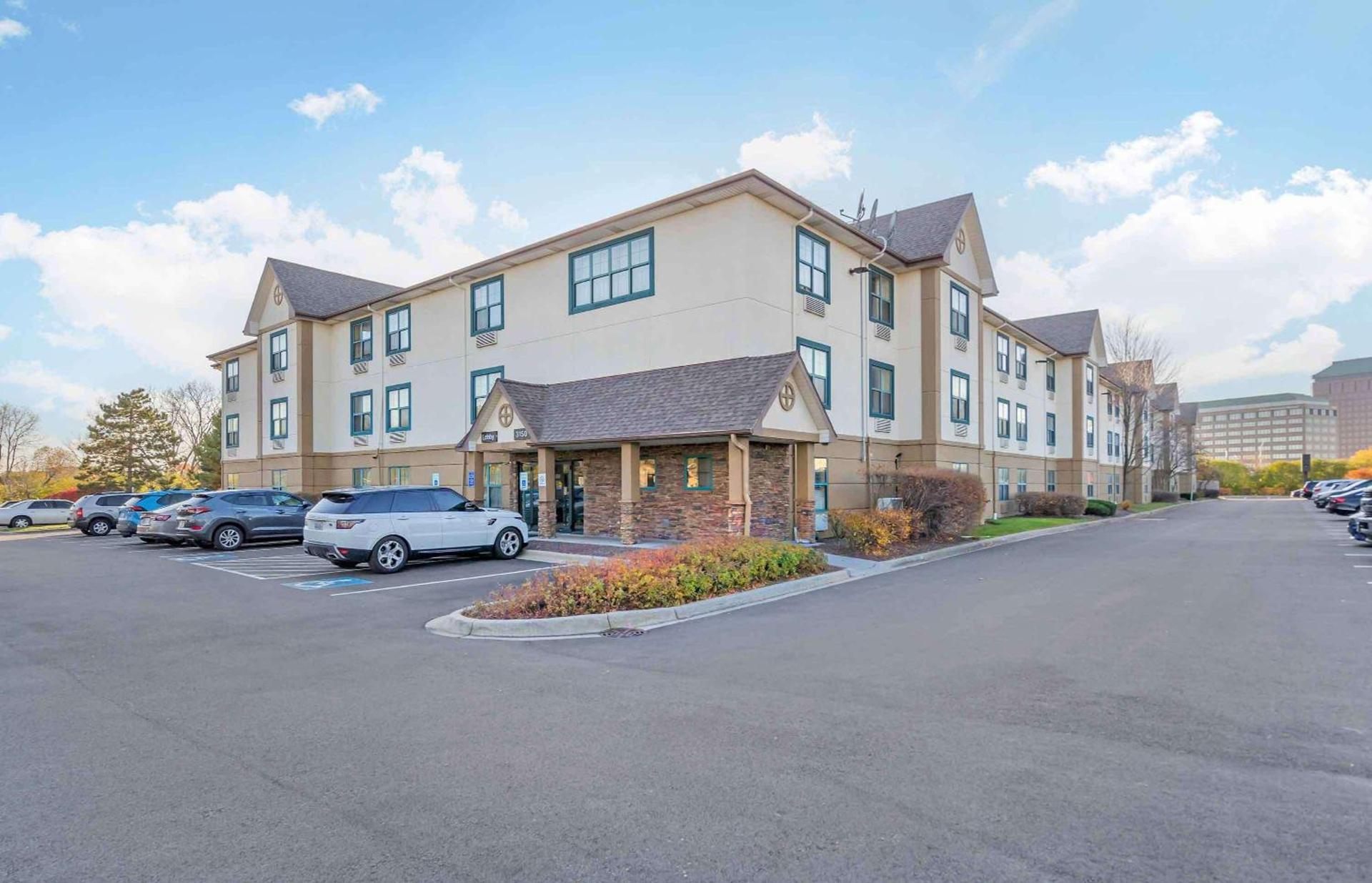 Extended Stay America Select Suites - Chicago - Downers Grove — hotel in Downers Grove