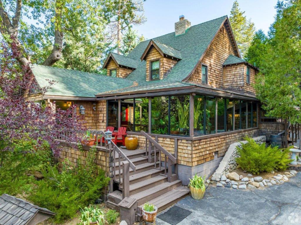 Idyllwild Inn and Strawberry Creek Inn — hotel in Idyllwild