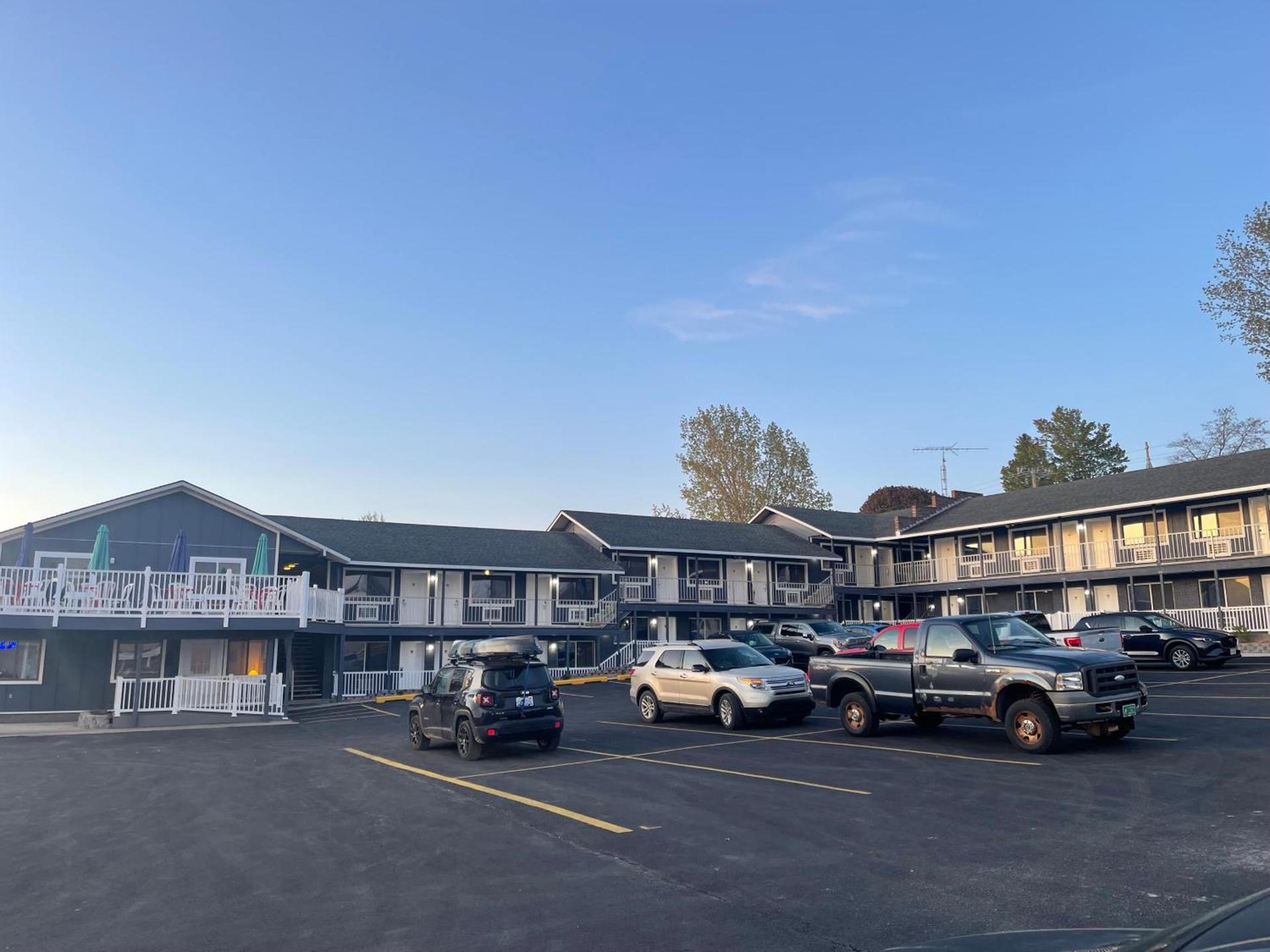 Bayside Inn — hotel in Saint Ignace