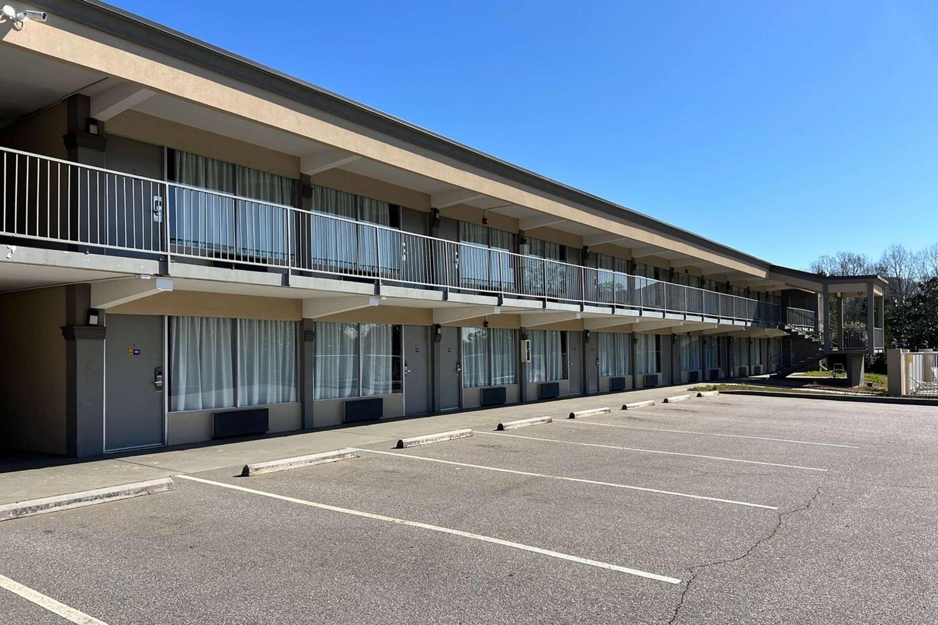 Days Inn by Wyndham Monroe NC — hotel in Monroe
