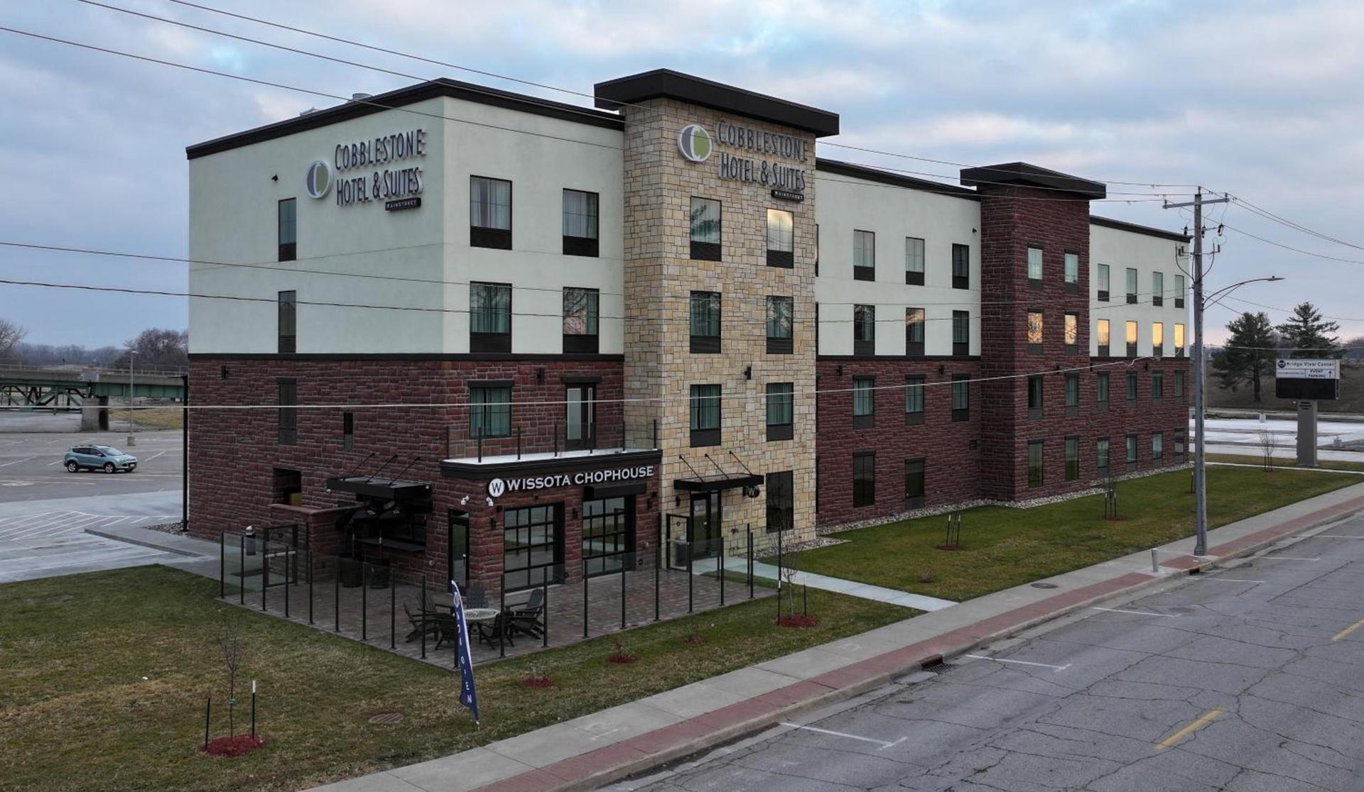 Cobblestone Hotel & Suites - Ottumwa — hotel in Ottumwa
