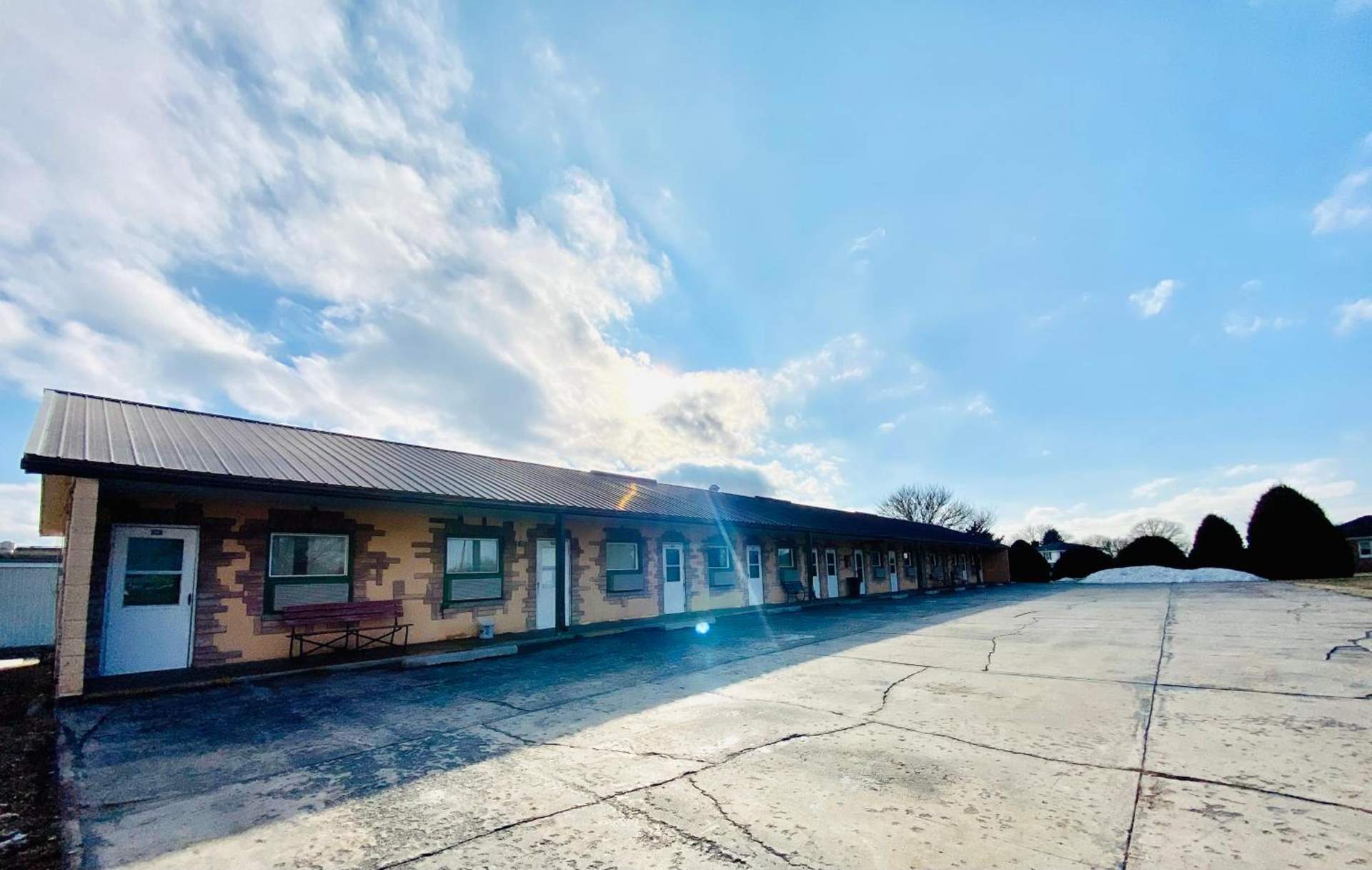 Hillcrest Motel
