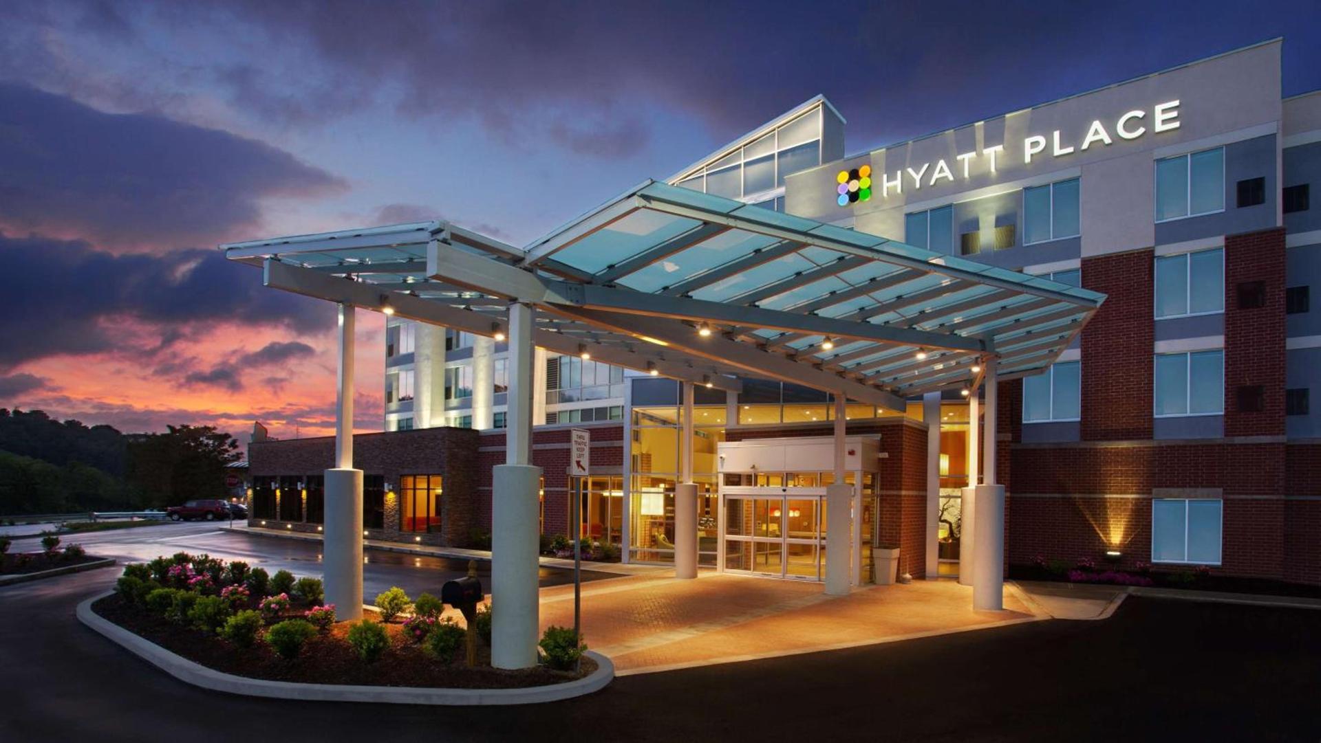 Hyatt Place at The Hollywood Casino Pittsburgh South — hotel in Washington