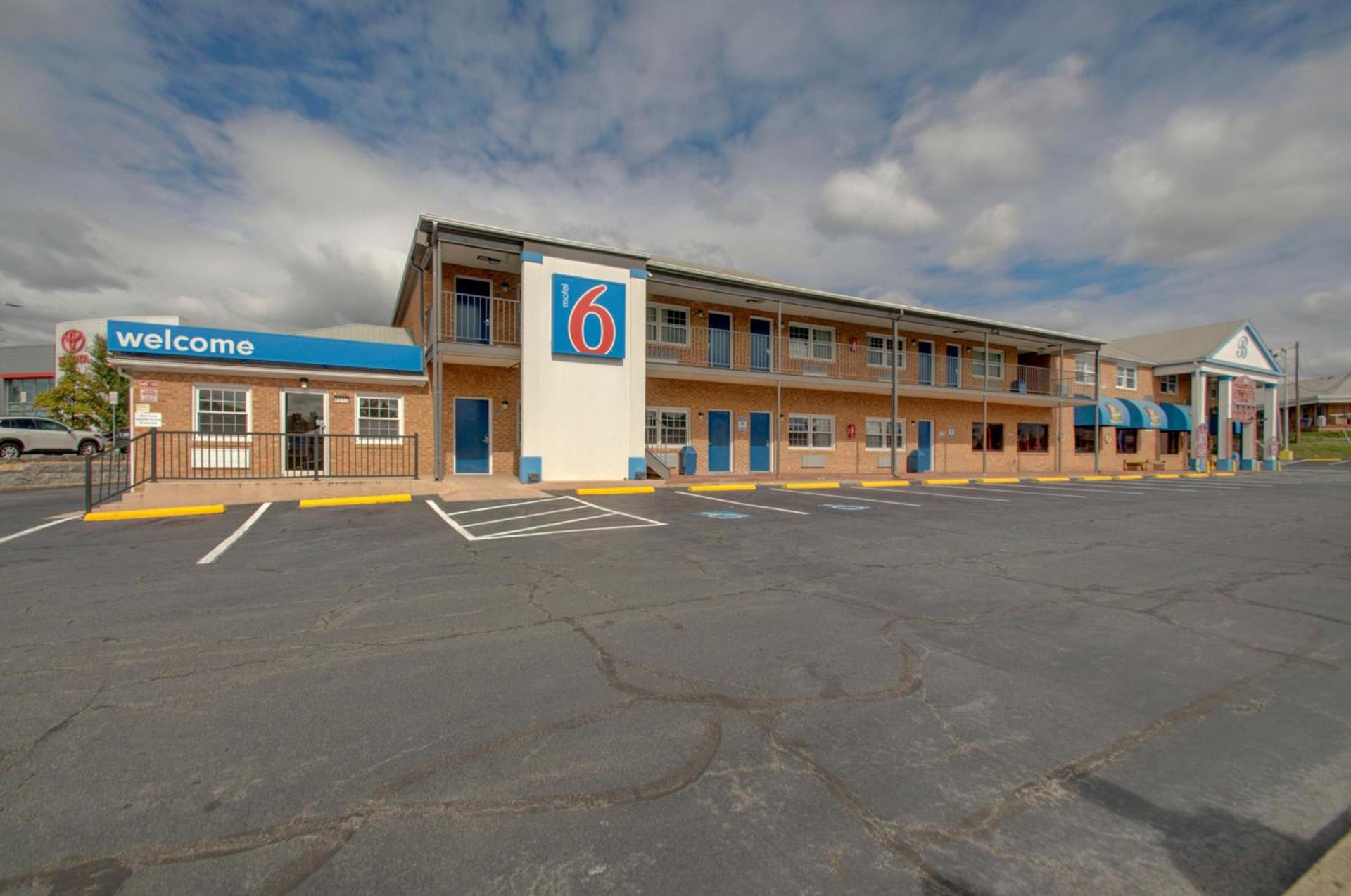 Motel 6-Falls Church, VA - Arlington Boulevard — hotel in Falls Church