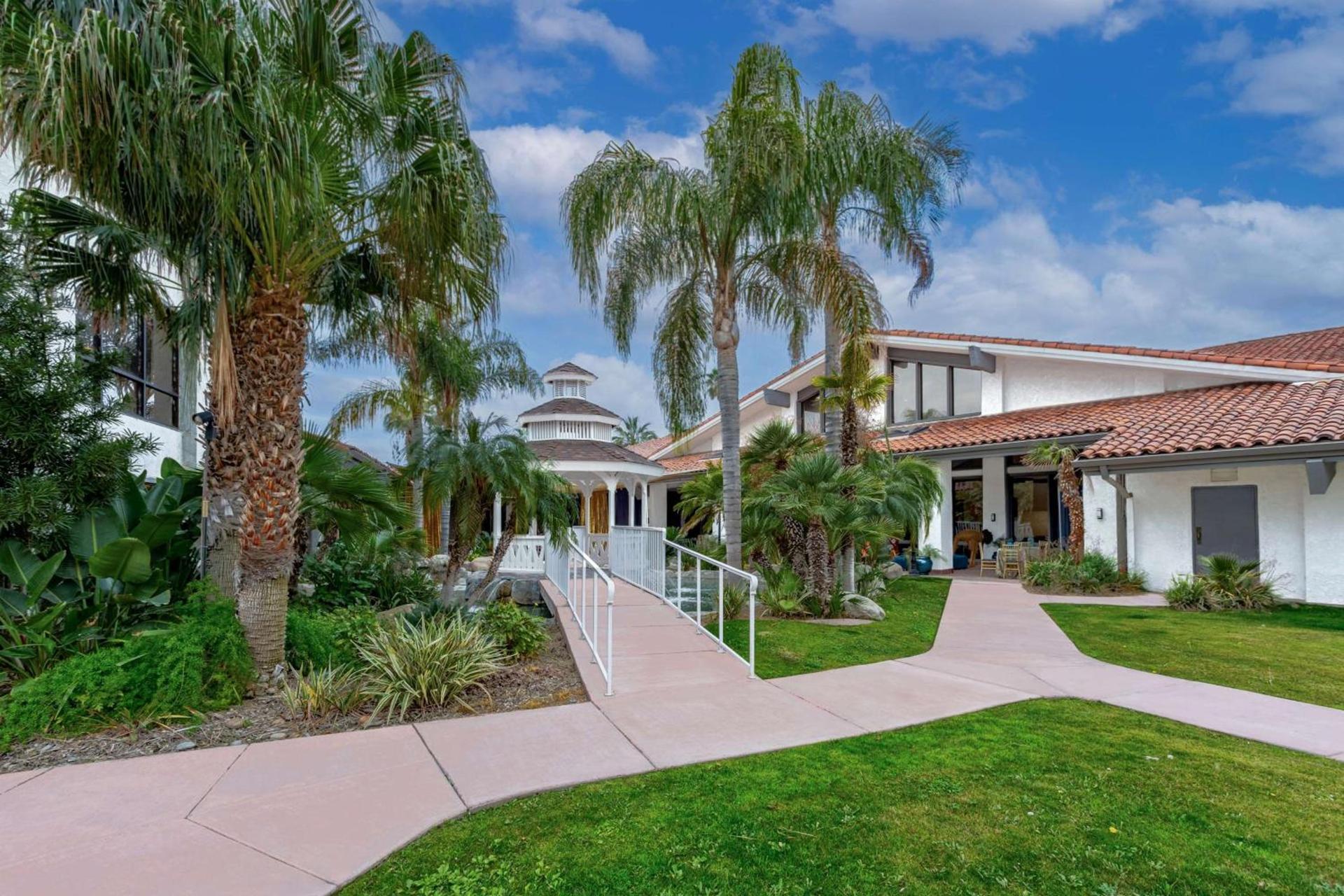 DoubleTree by Hilton Bakersfield — hotel in Bakersfield