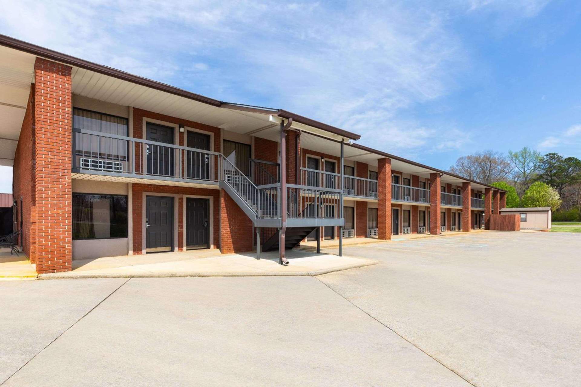 Days Inn by Wyndham Childersburg
