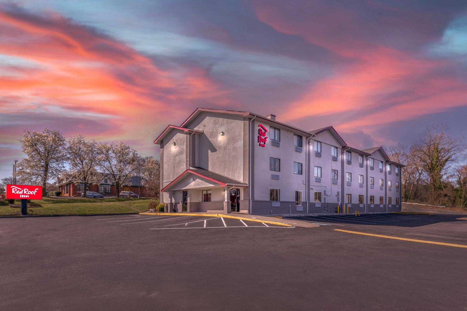 Red Roof Inn Suffolk — hotel in Suffolk