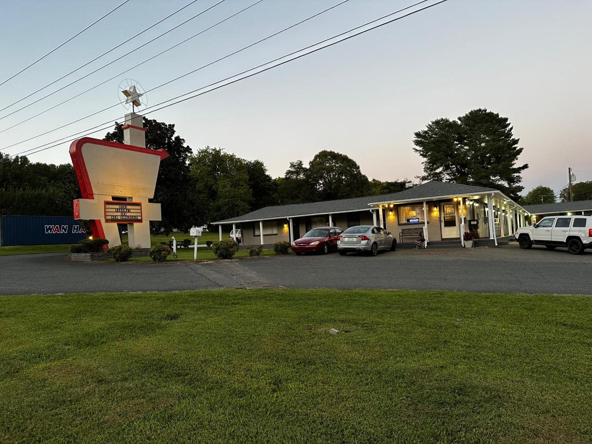 Bea's Parkway Inn — hotel in Mount Airy