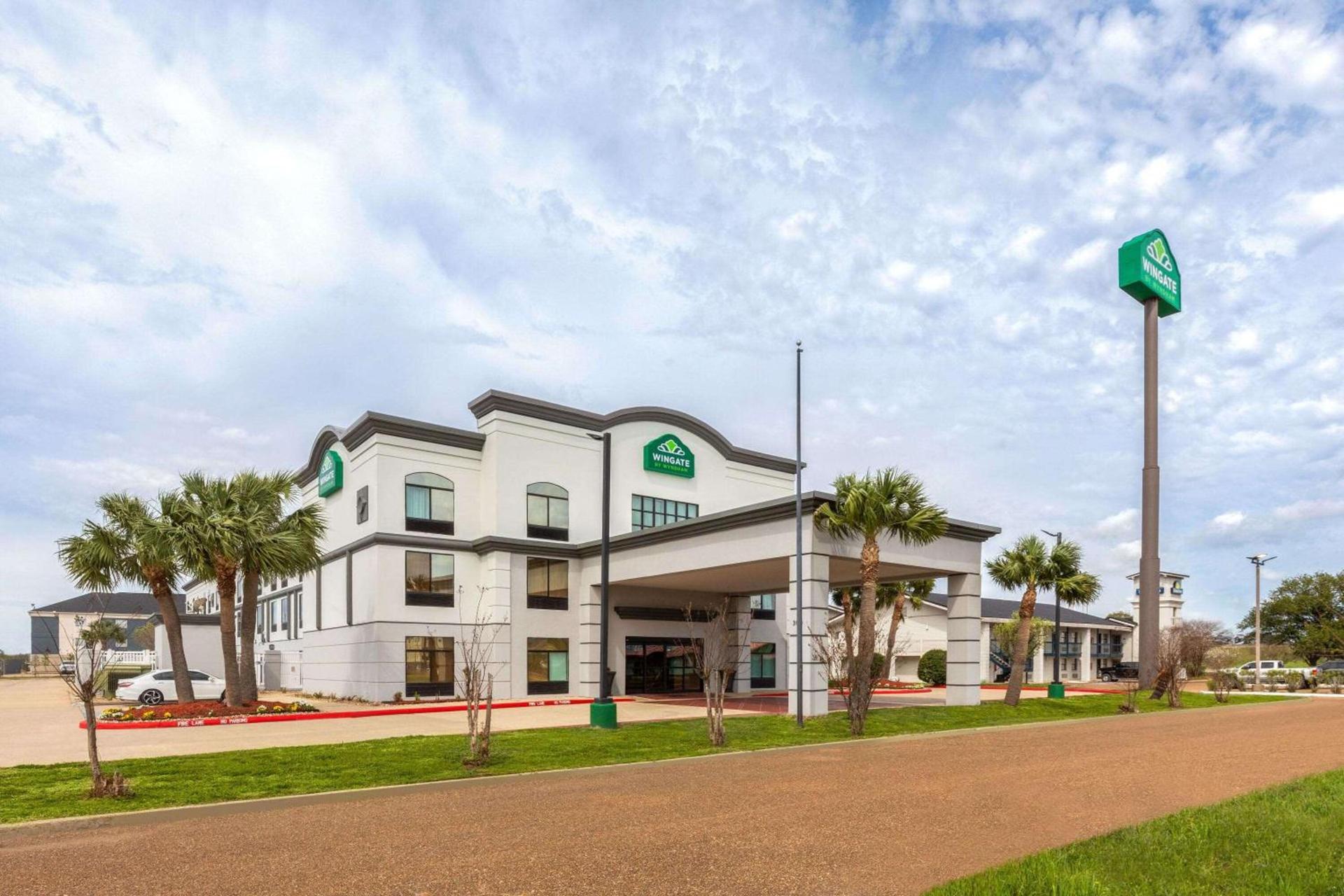 Wingate by Wyndham Sulphur Near Lake Charles — hotel in Sulphur