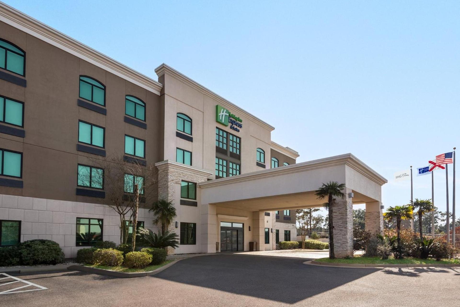 Holiday Inn Express & Suites Mobile West I-10 by IHG — hotel in Tillmans Corner
