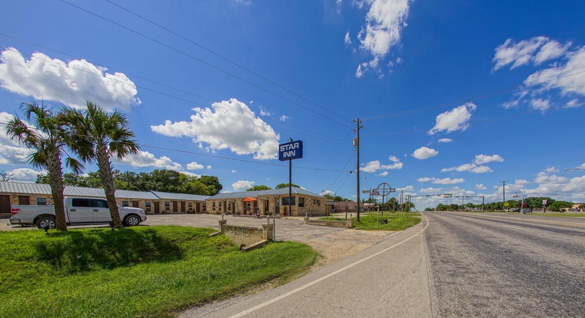 Star Inn — hotel in Karnes City
