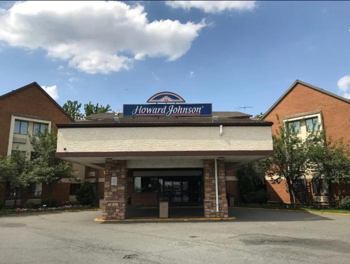 Howard Johnson by Wyndham Newark Airport — hotel in Newark