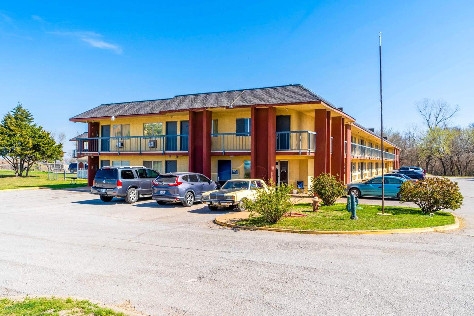 Castle Inn & Suites By OYO Chickasha