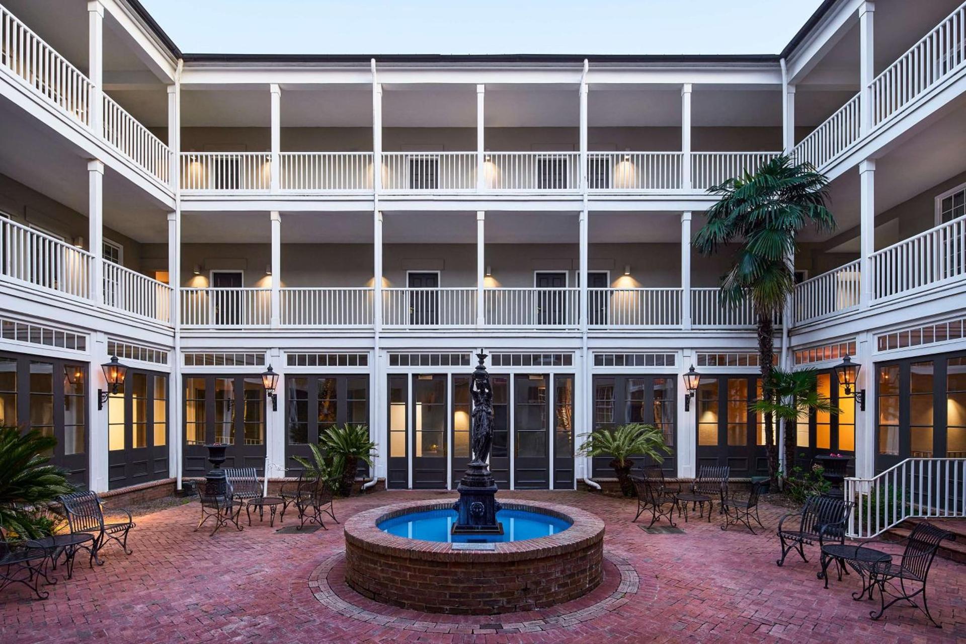 St James Hotel Selma Tapestry Collection by Hilton — hotel in Selma