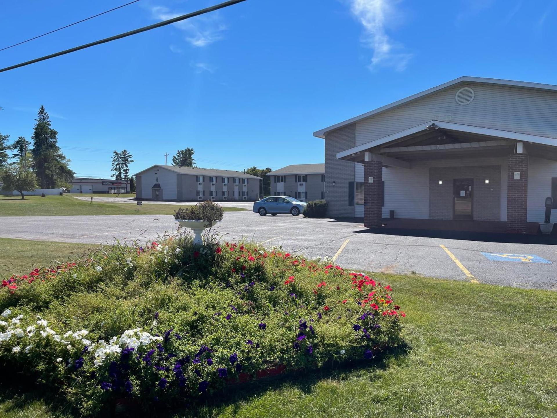 Iron Mountain Inn & Suites MI US 2 — hotel in Iron Mountain