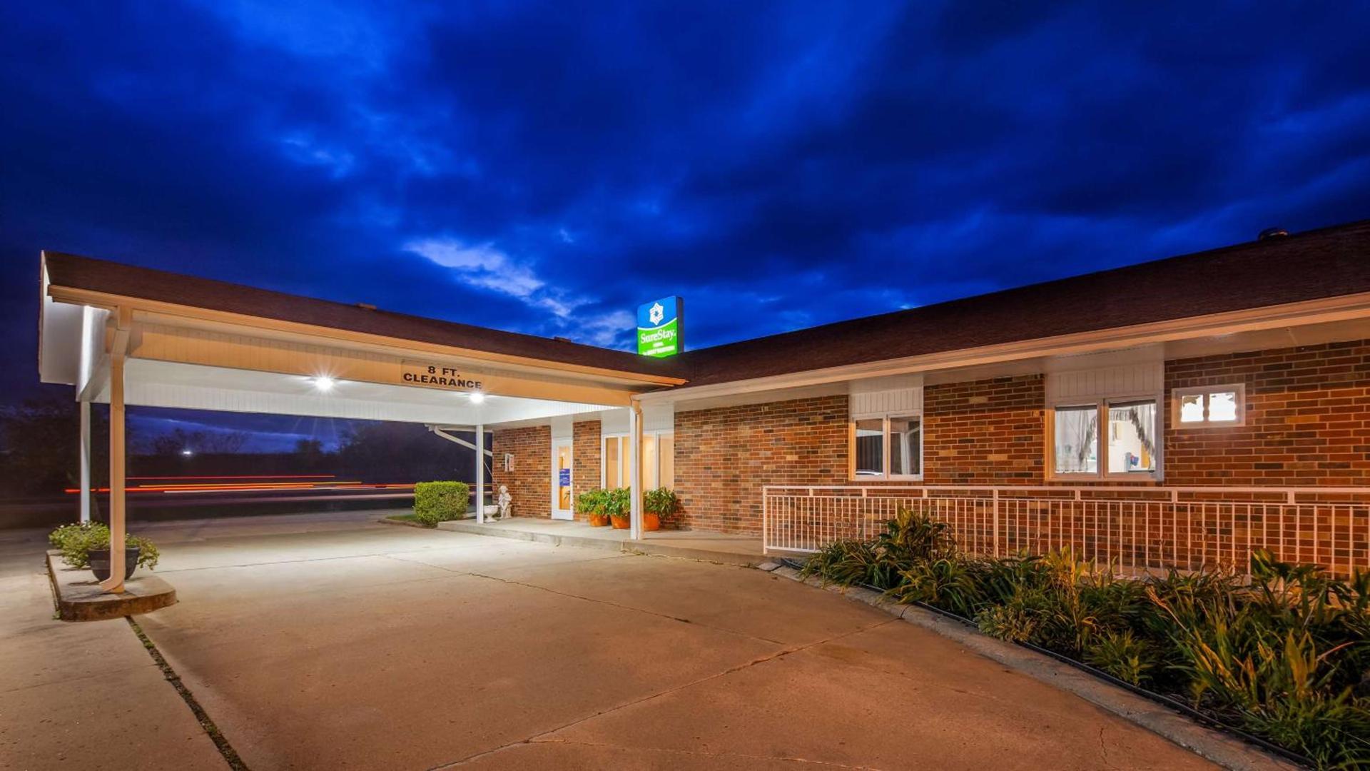SureStay by Best Western Cameron — hotel in Cameron