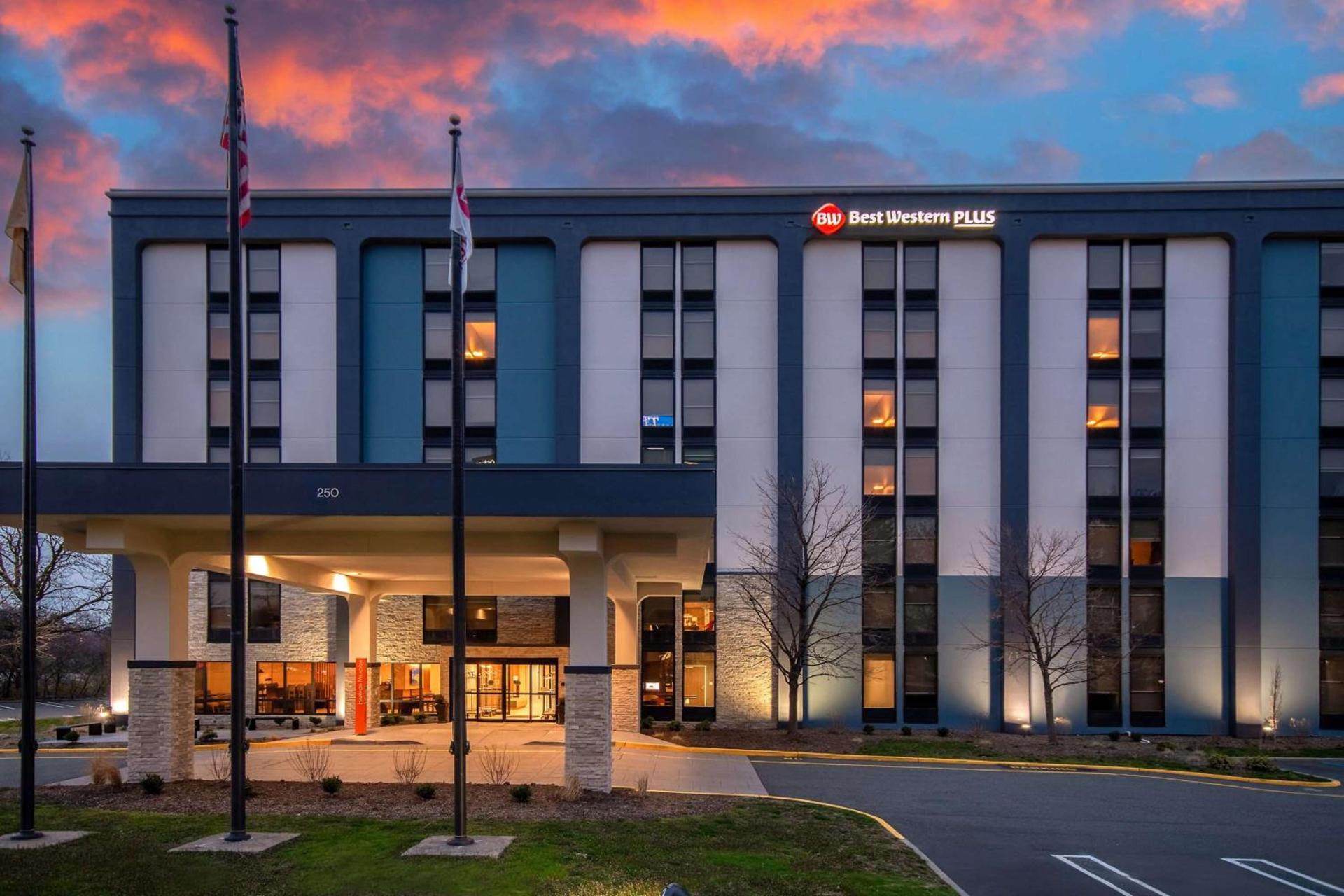 Best Western Plus Meadowlands — hotel in Secaucus