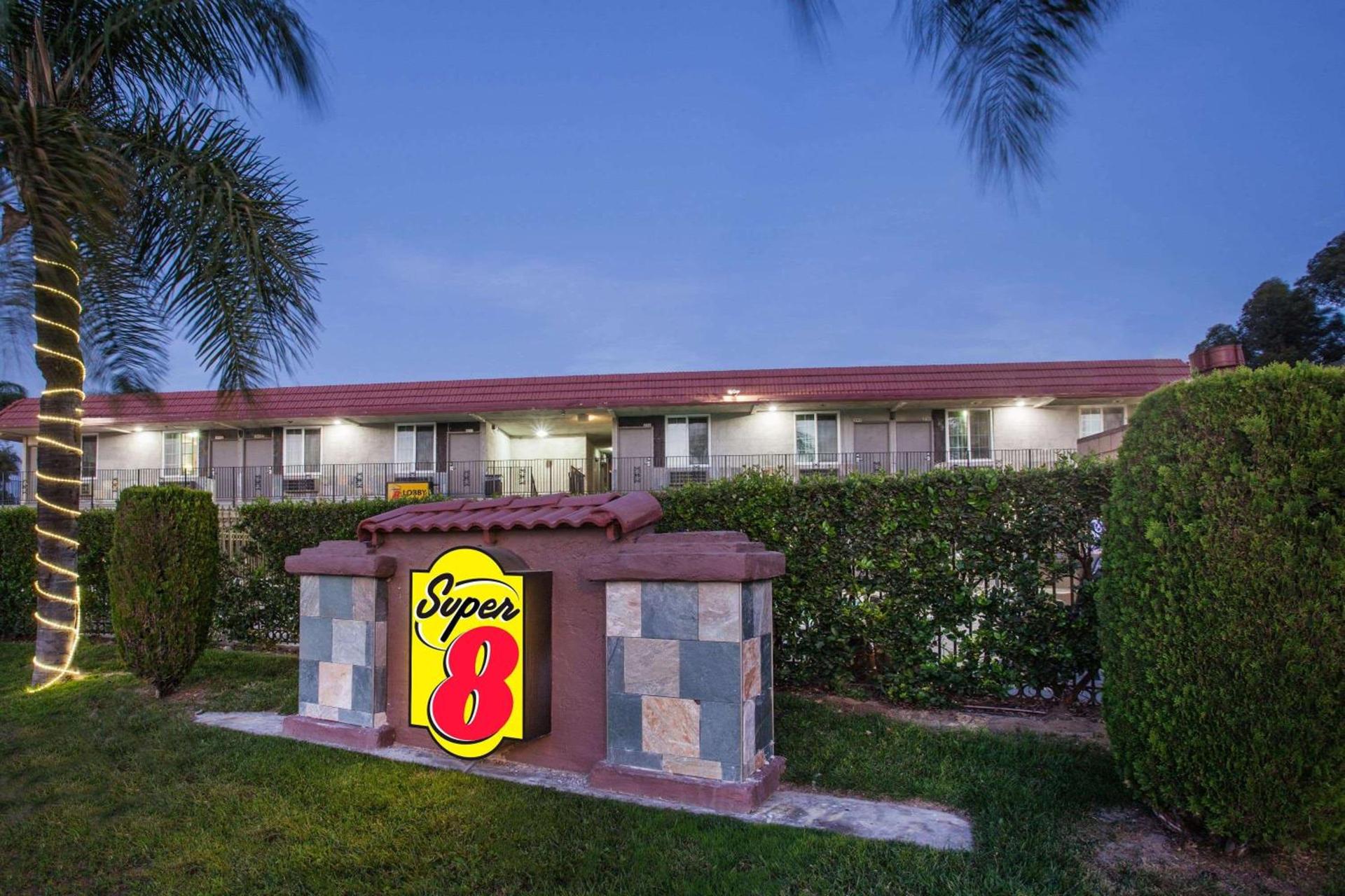 Super 8 by Wyndham Redlands/San Bernardino — hotel in Redlands