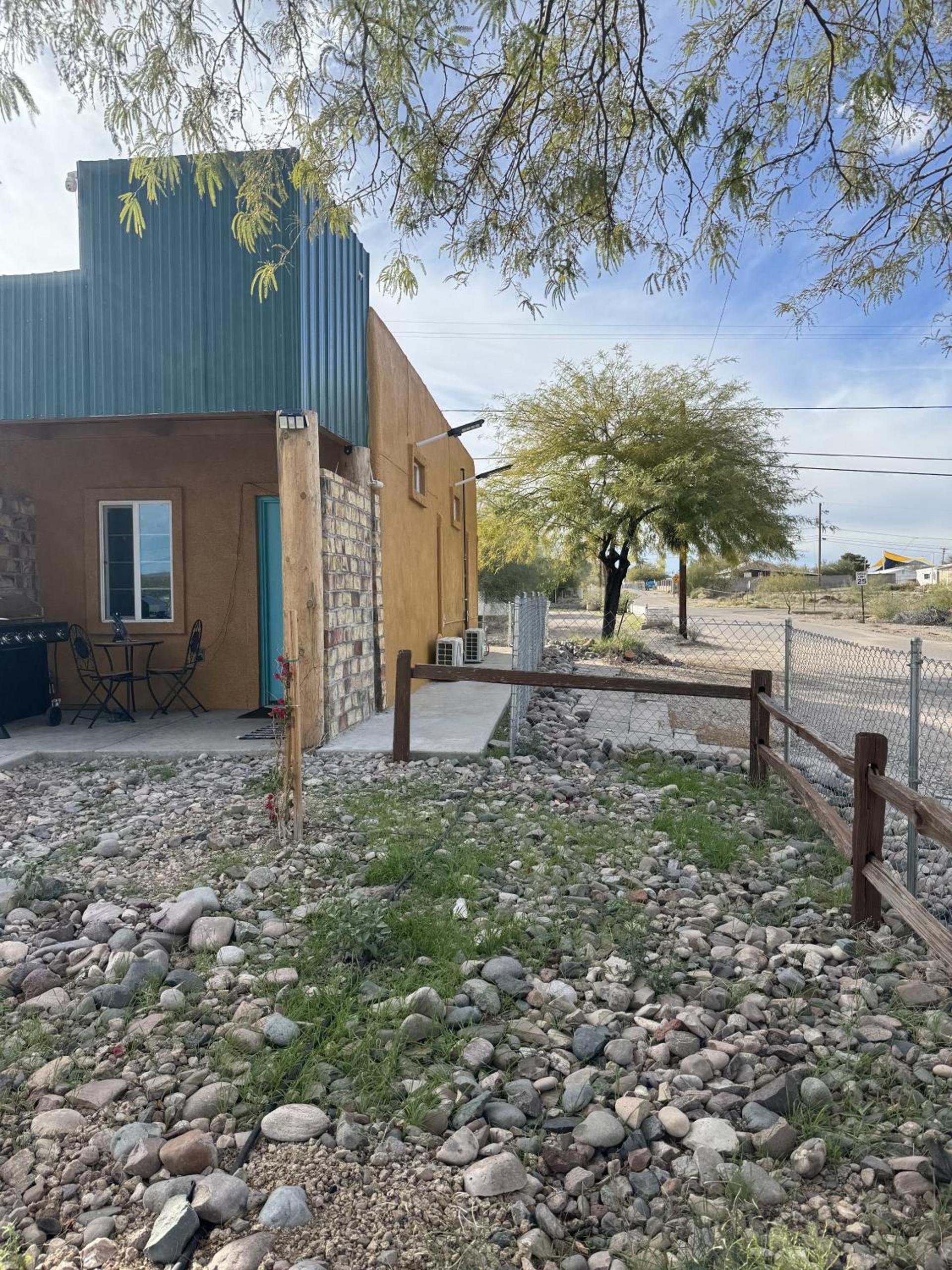 Zee Garden — hotel in Ajo