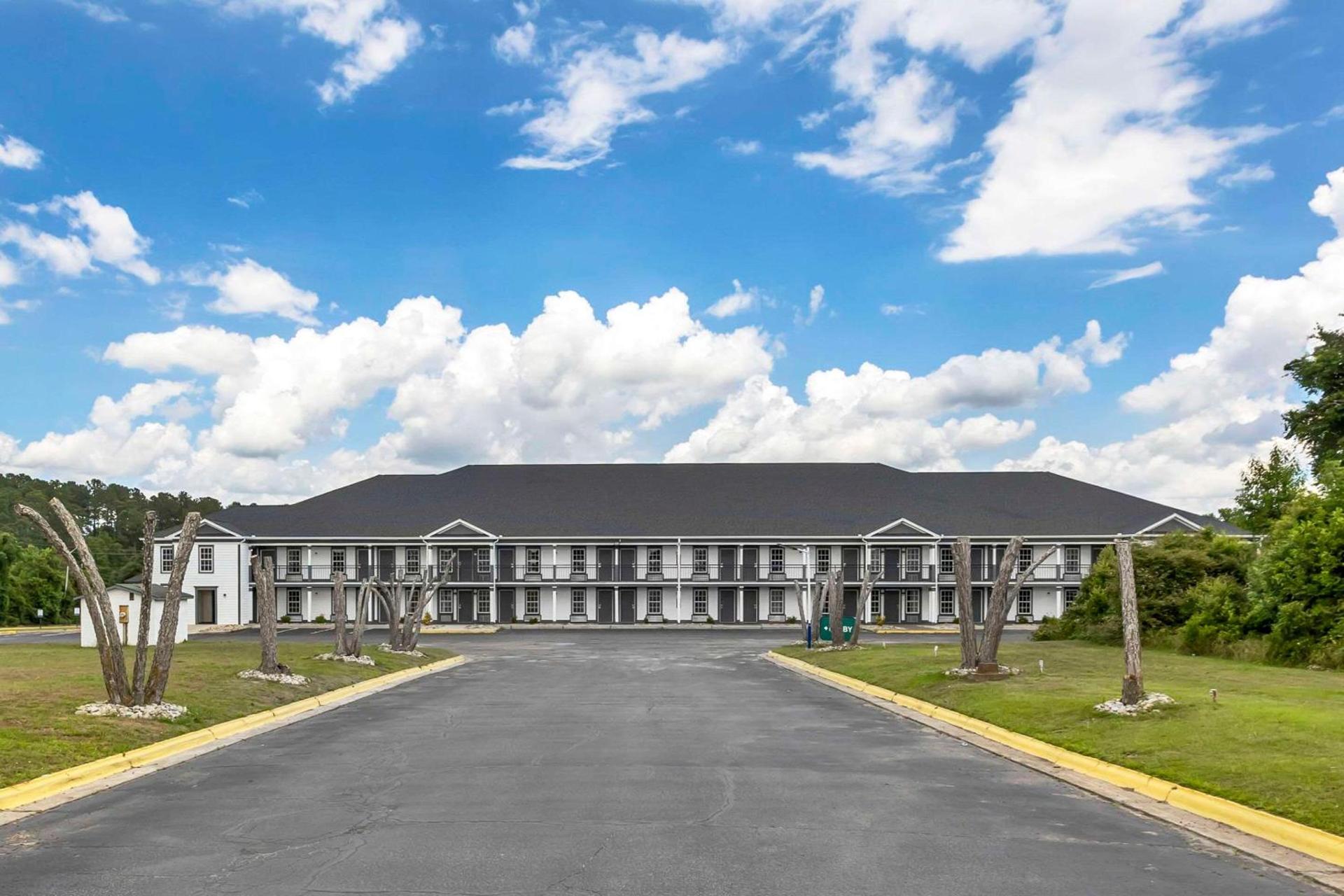 Quality Inn & Suites Santee I-95 — hotel in Santee