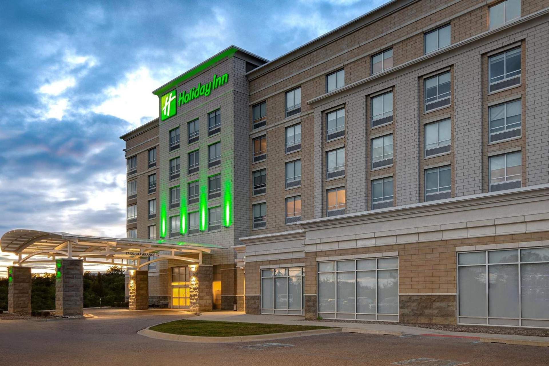 Holiday Inn Detroit Northwest - Livonia by IHG