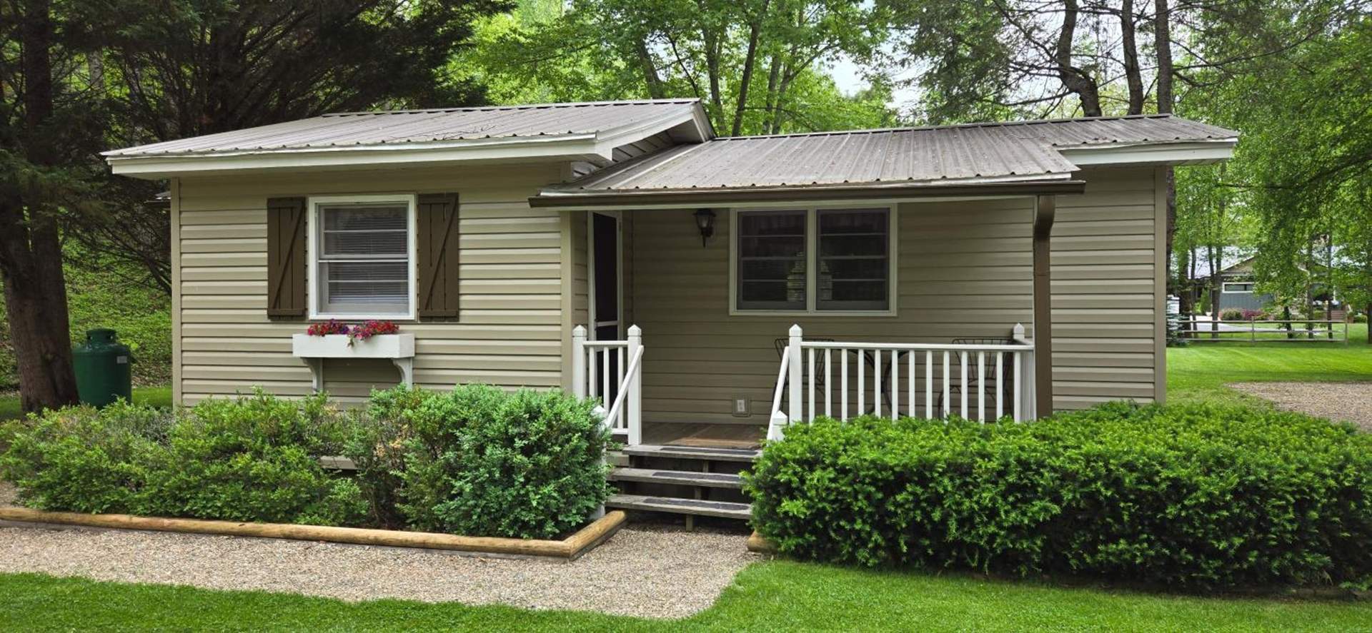Cozy Creek Cottages