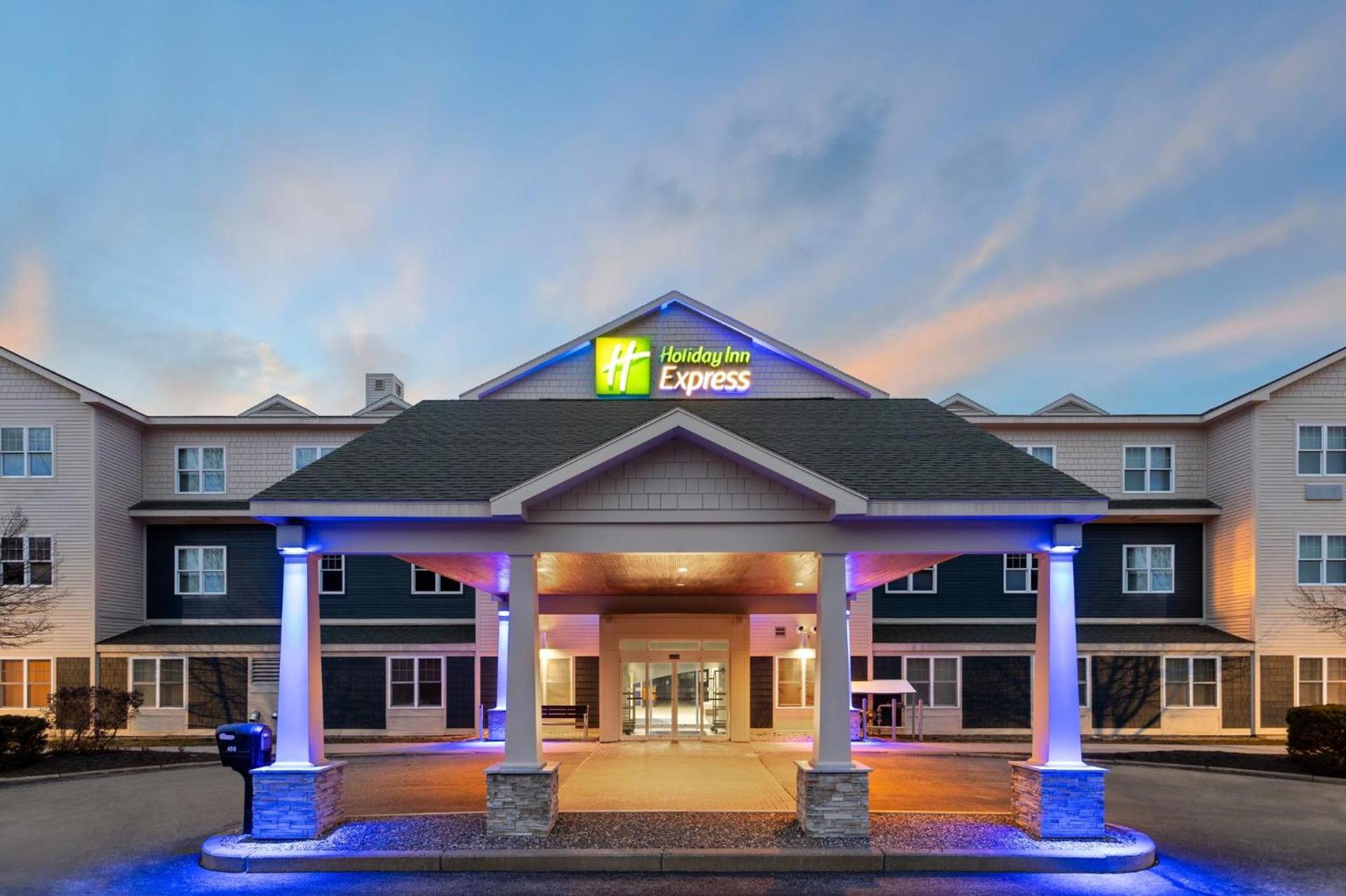 Holiday Inn Express Hotel & Suites Freeport by IHG — hotel in Freeport
