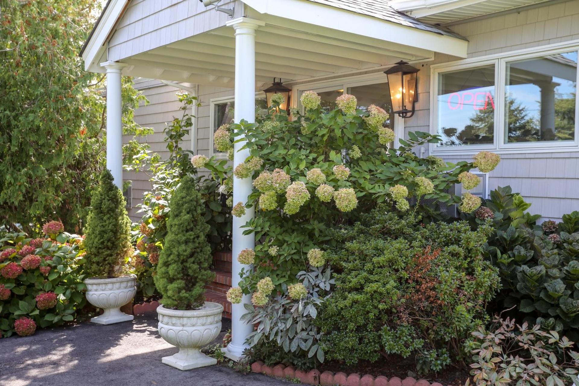 Hamlet Inn - Walk to US OPEN-SHINNECOCK GOLF COURSE — hotel in Southampton