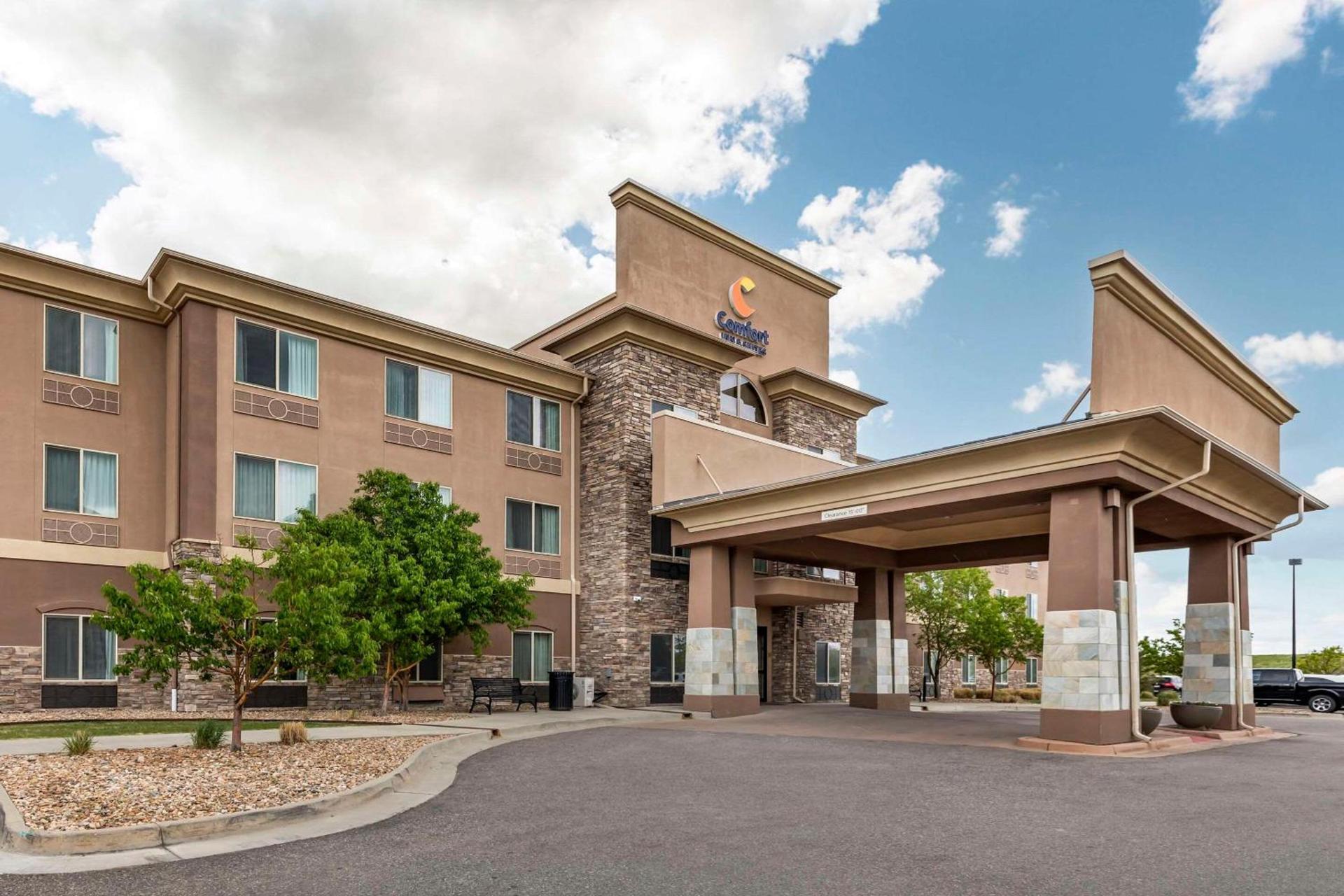 Comfort Inn & Suites Brighton Denver NE Medical Center — hotel in Brighton