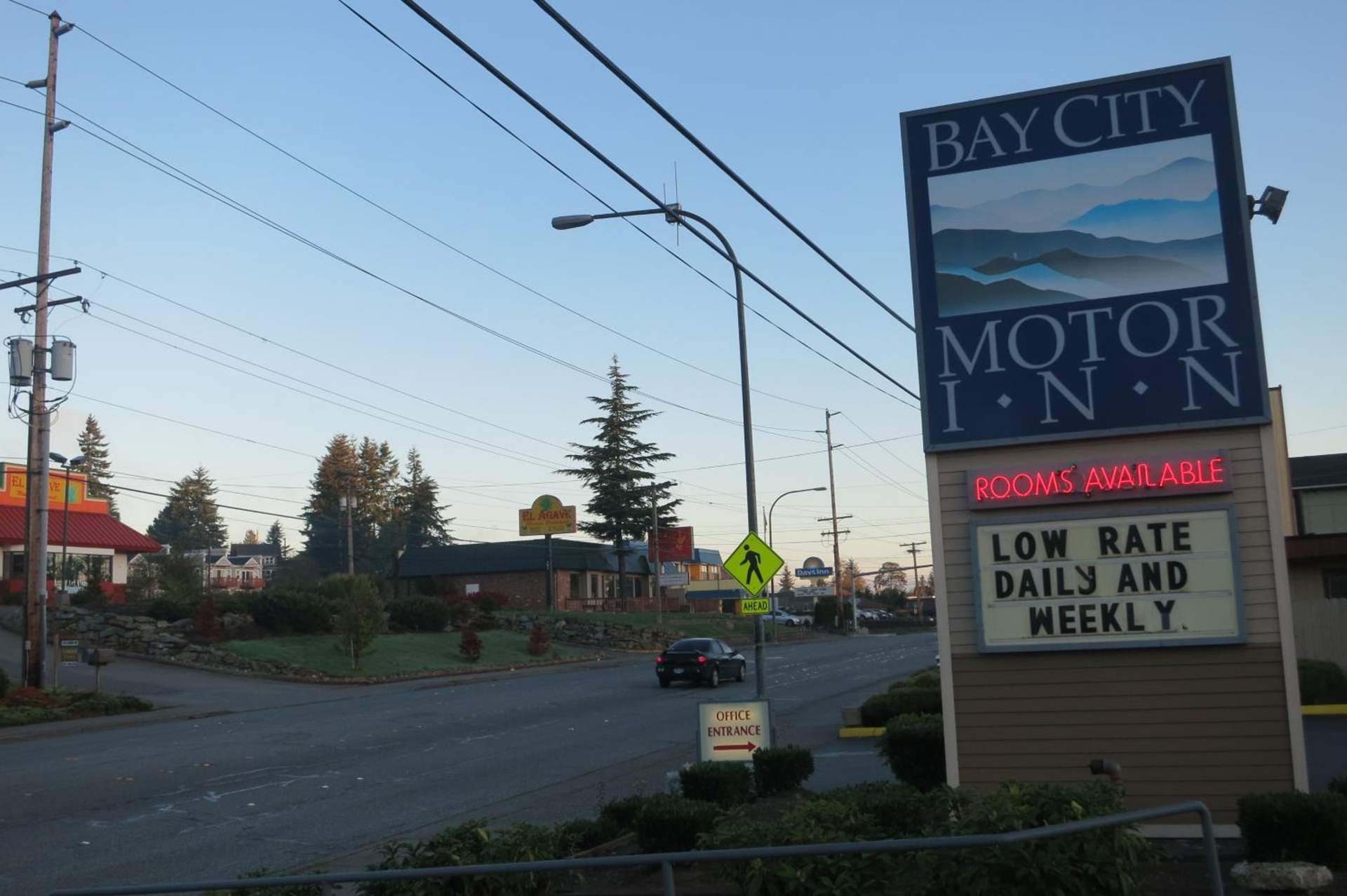 Bay City Inn
