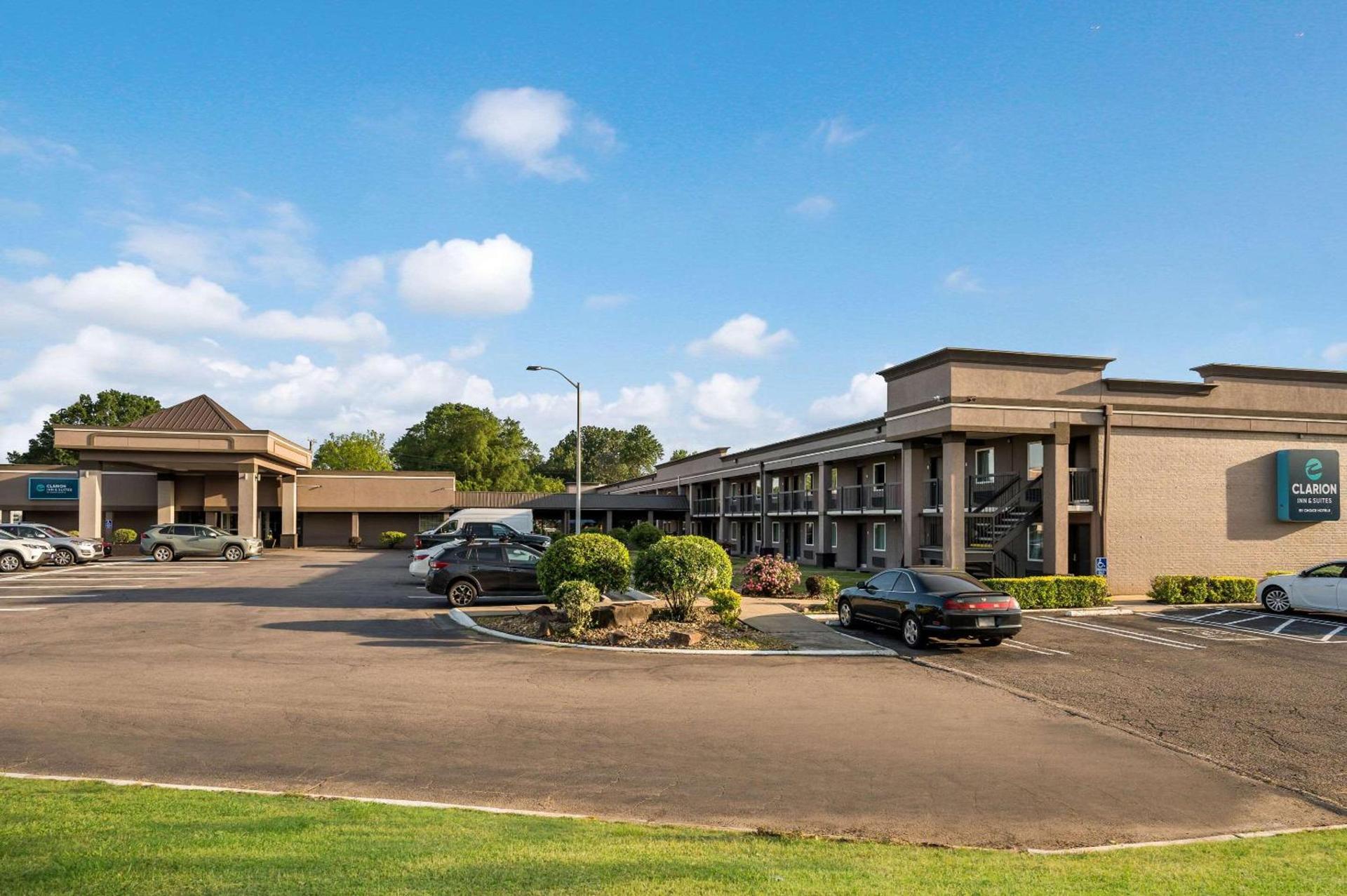 Clarion Inn & Suites Russellville I-40 — hotel in Russellville